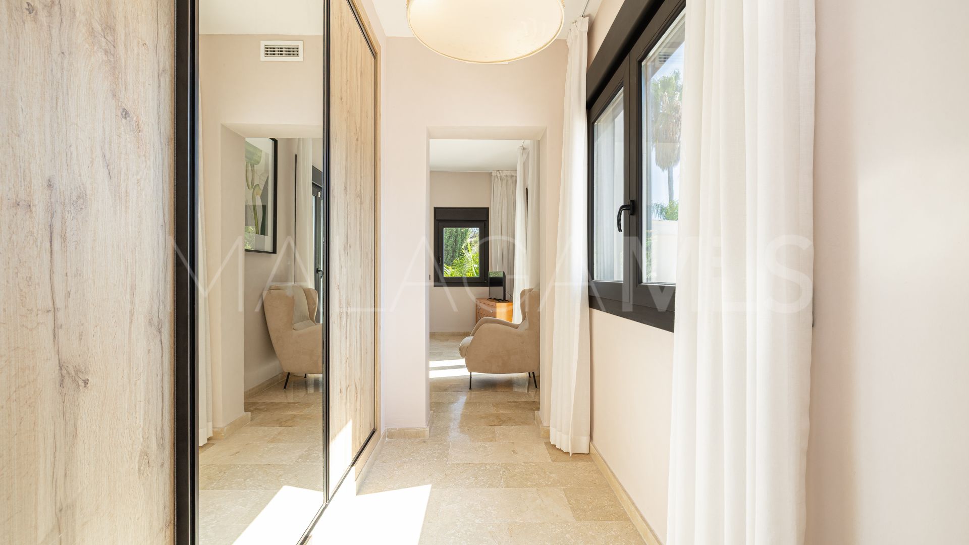 Villa for sale in Paraiso Alto