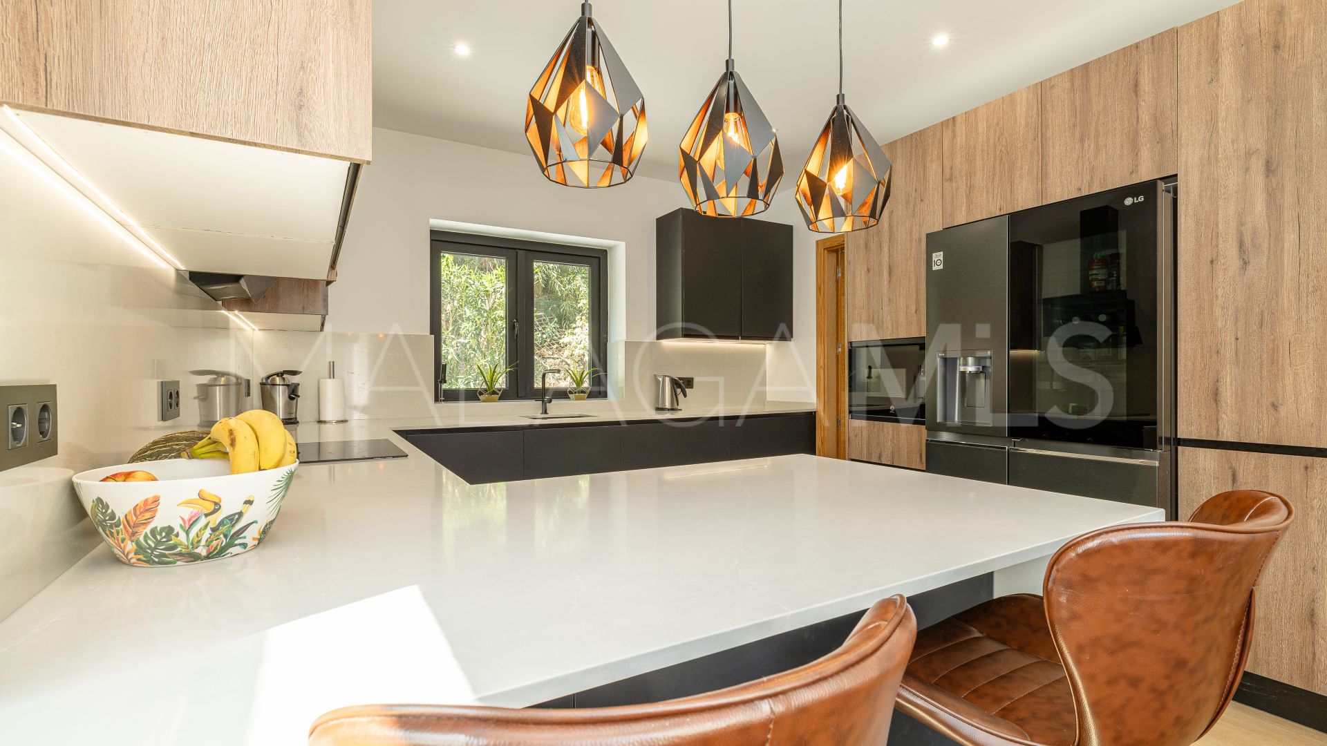 Villa for sale in Paraiso Alto