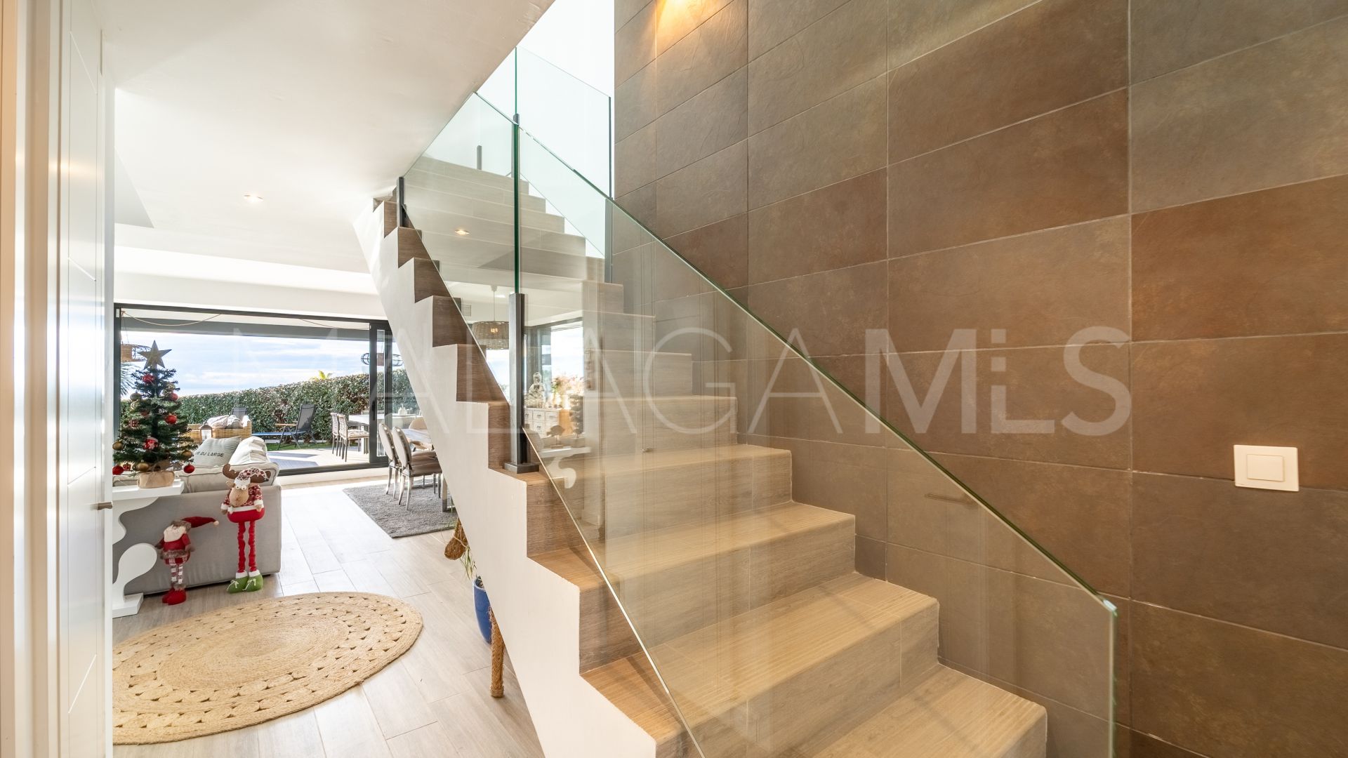 Cabopino villa for sale