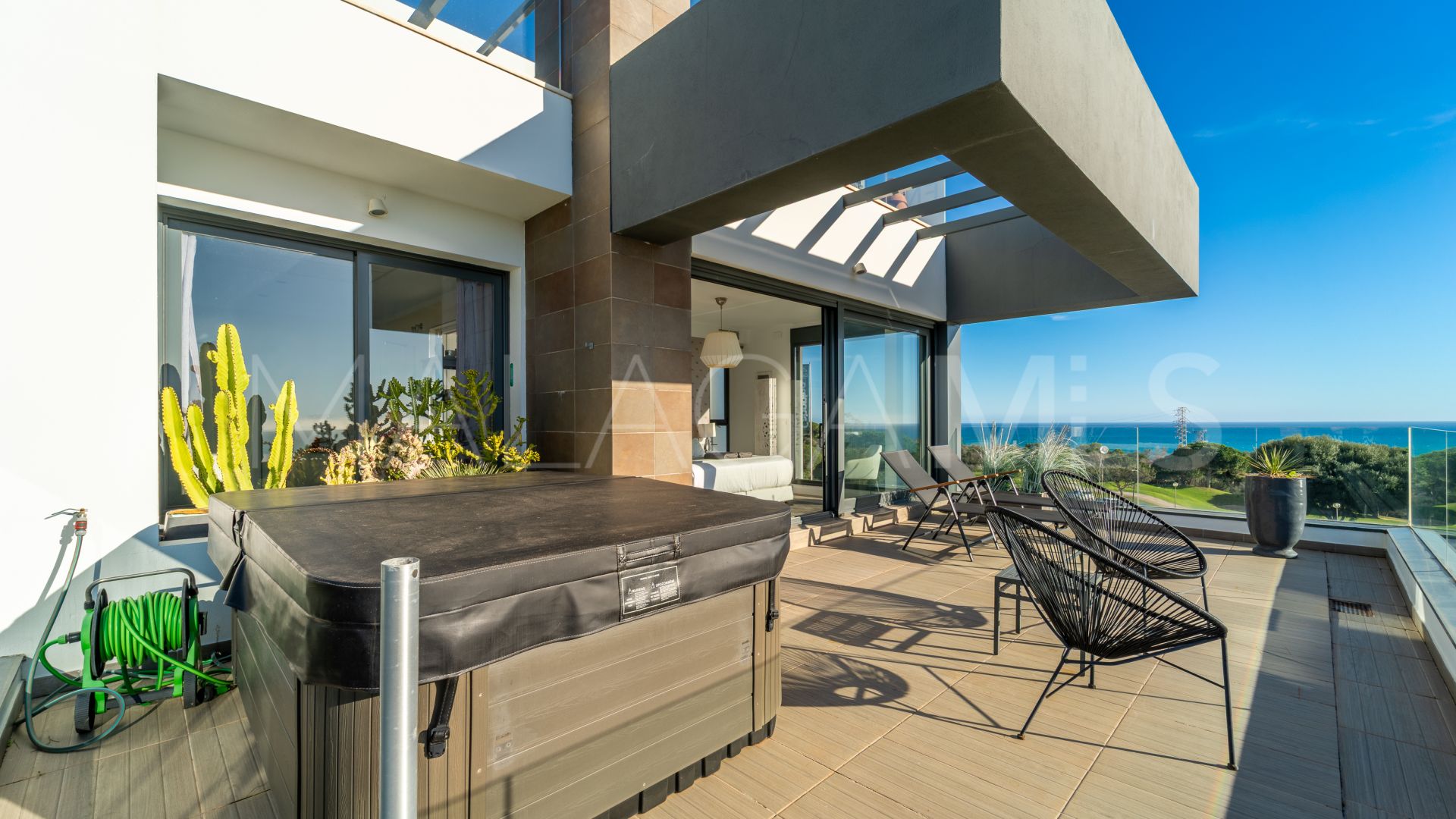 Villa for sale in Cabopino