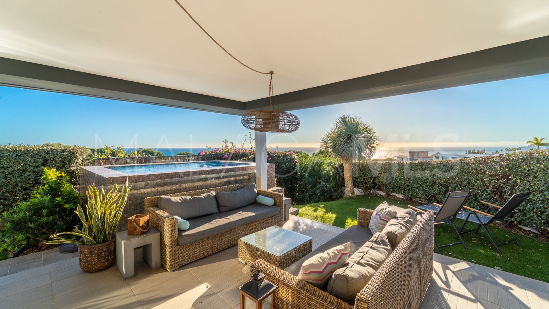 Villa for sale in Cabopino