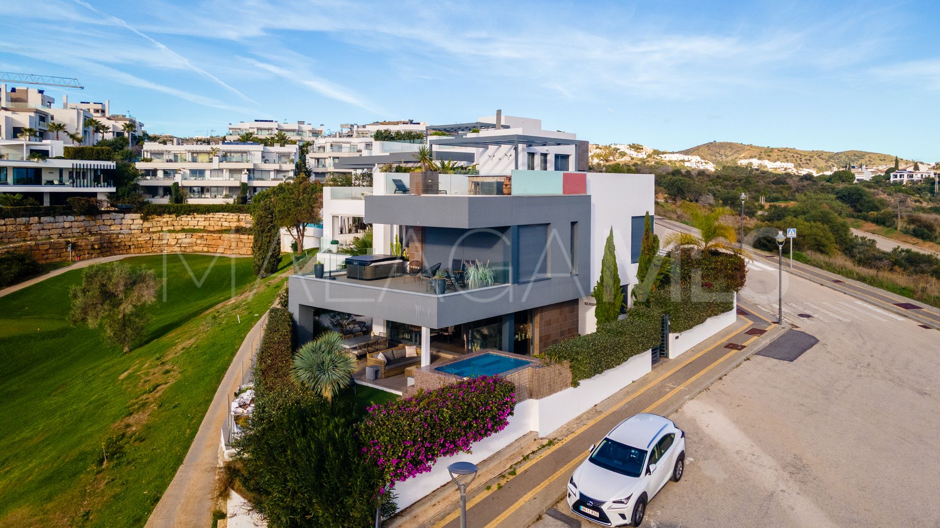 Cabopino villa for sale