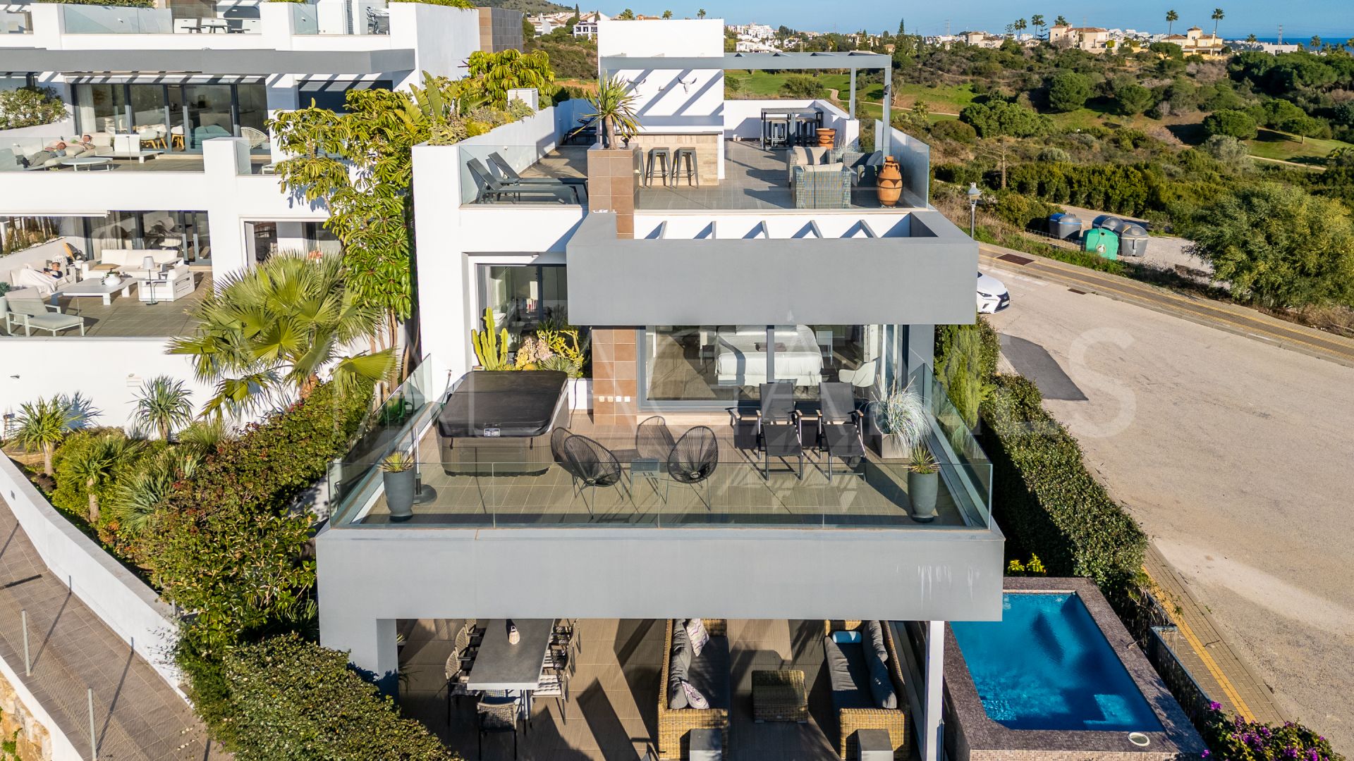 Villa for sale in Cabopino