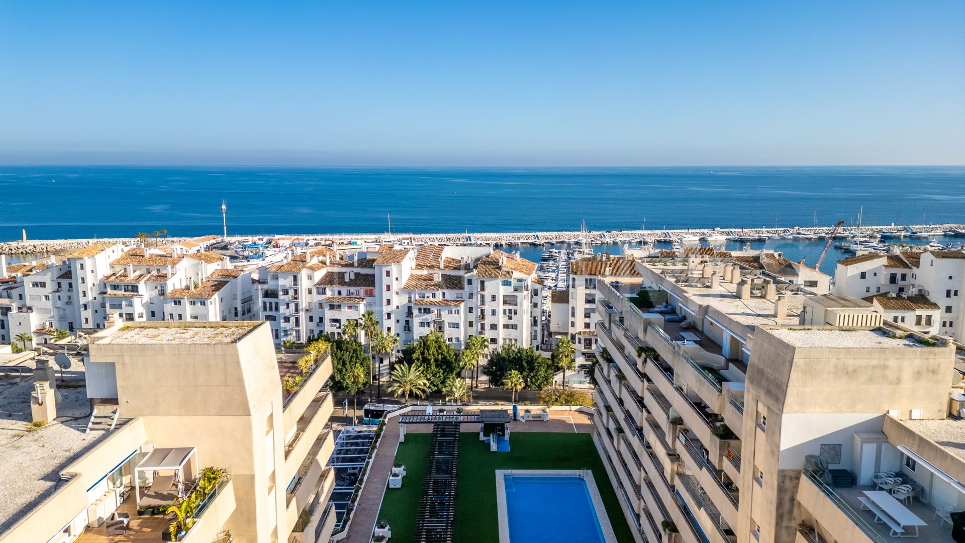 Lägenhet for sale in Marina Banus