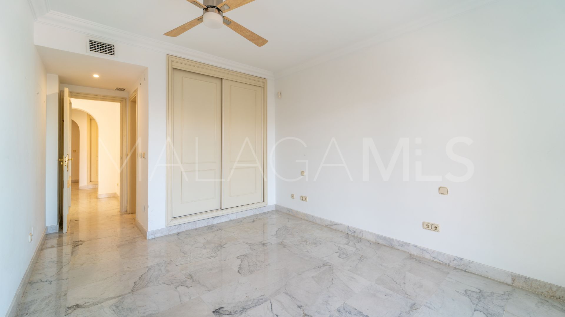 Lägenhet for sale in Marina Banus