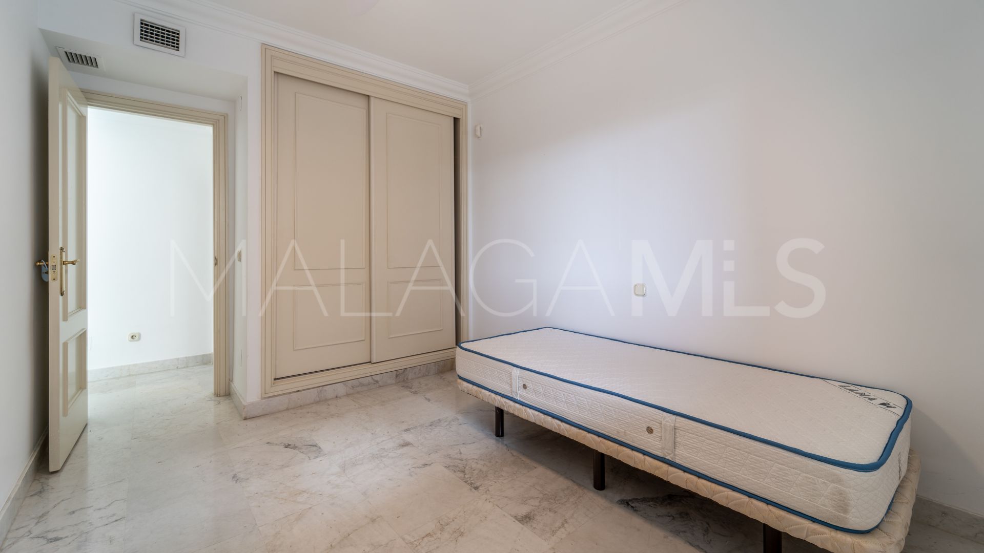 Lägenhet for sale in Marina Banus