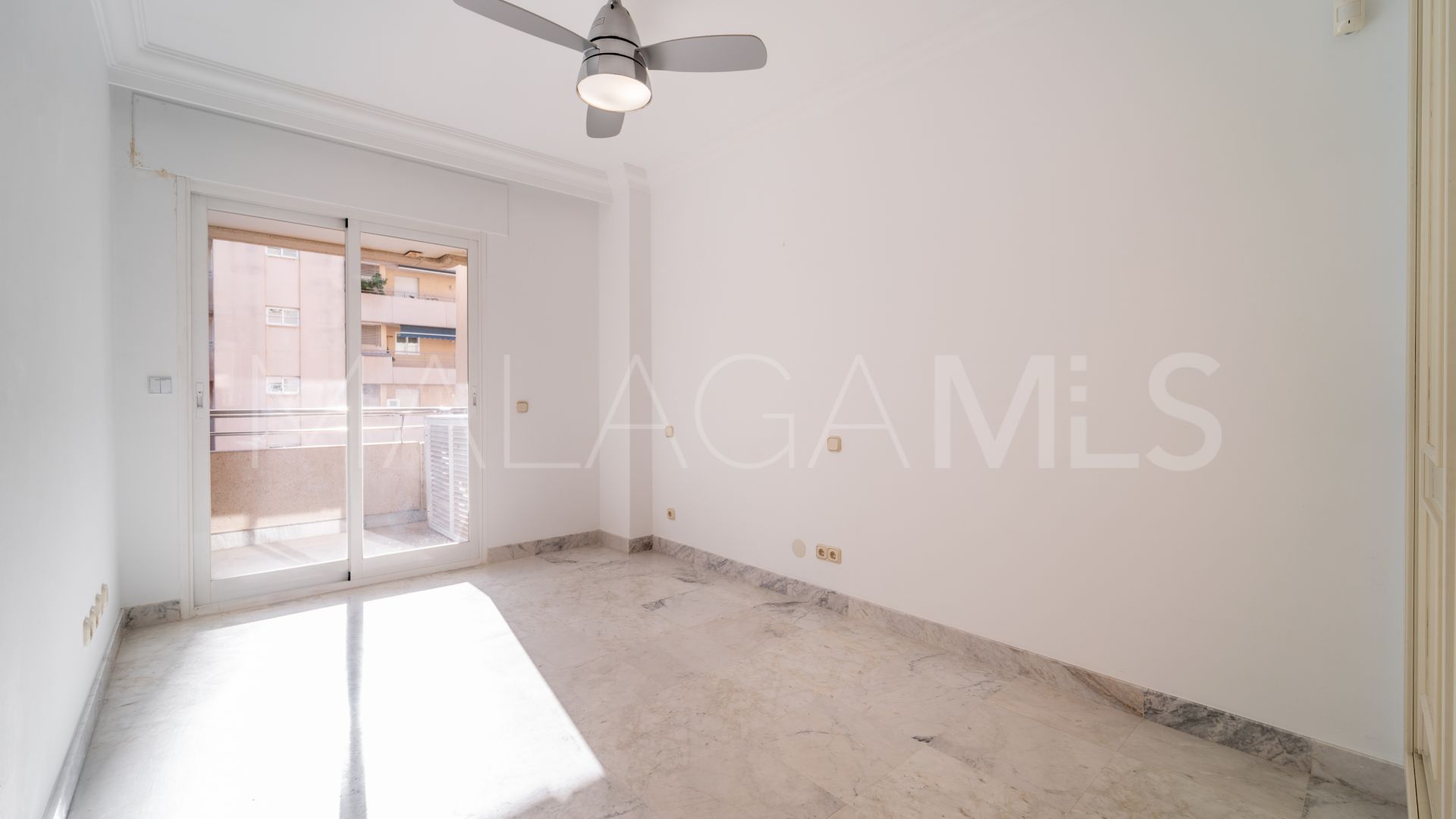 Lägenhet for sale in Marina Banus