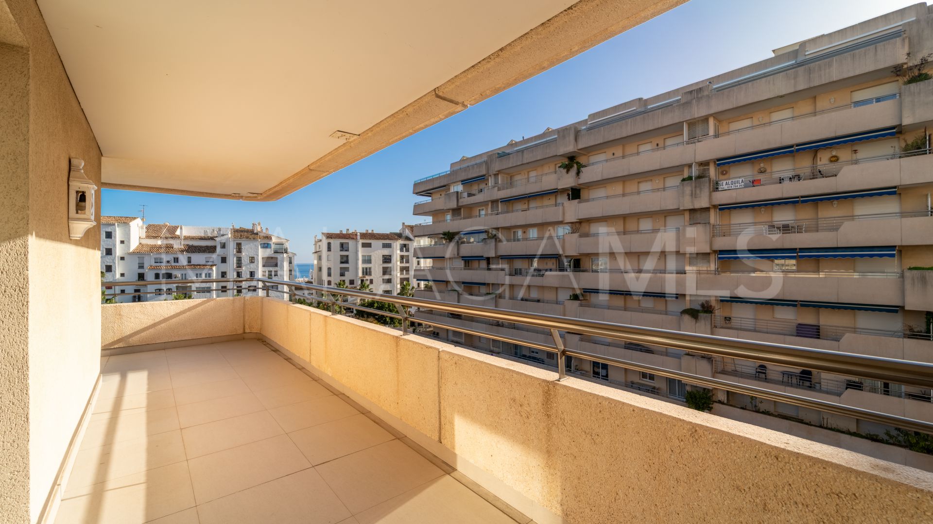 Lägenhet for sale in Marina Banus