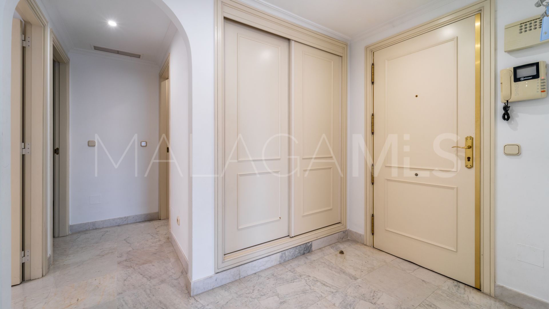 Lägenhet for sale in Marina Banus