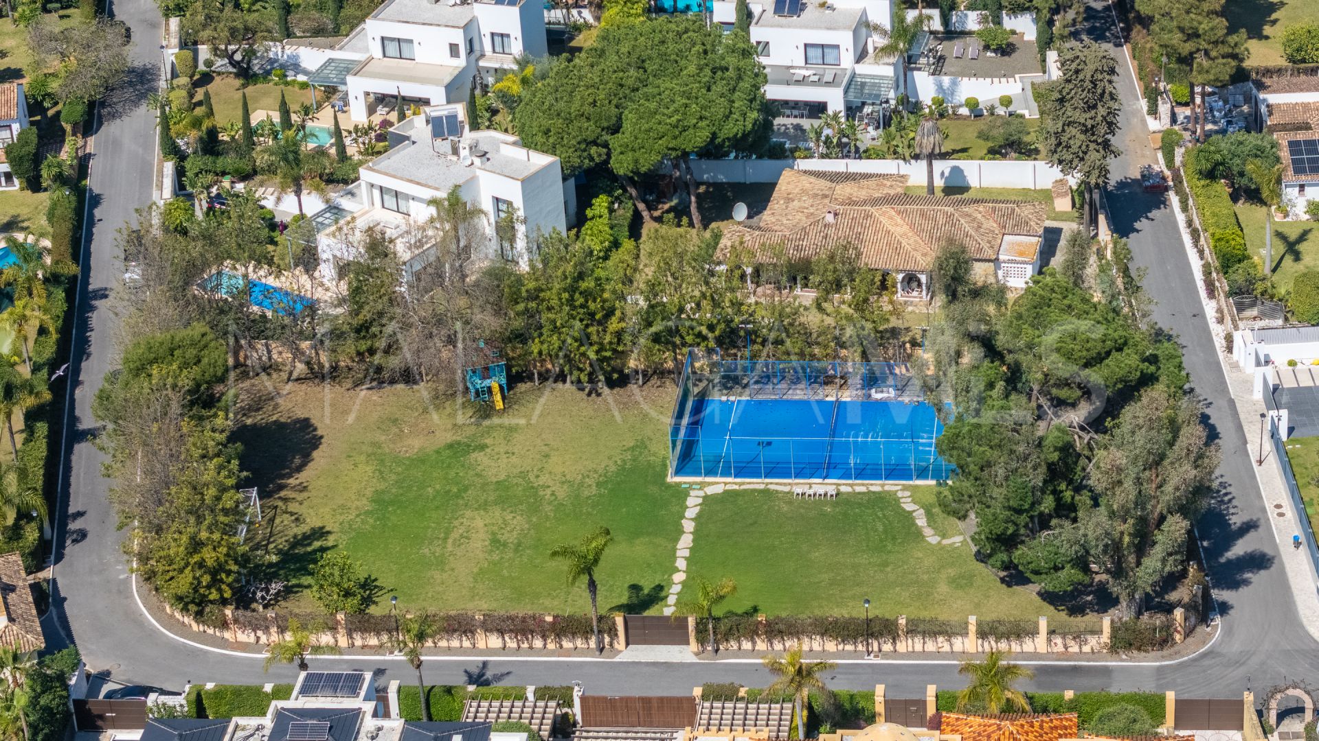 Terrain for sale in Paraiso Barronal