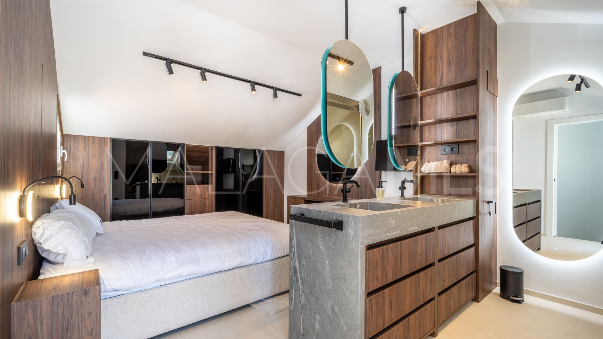 Buy adosado with 3 bedrooms in Arco Iris