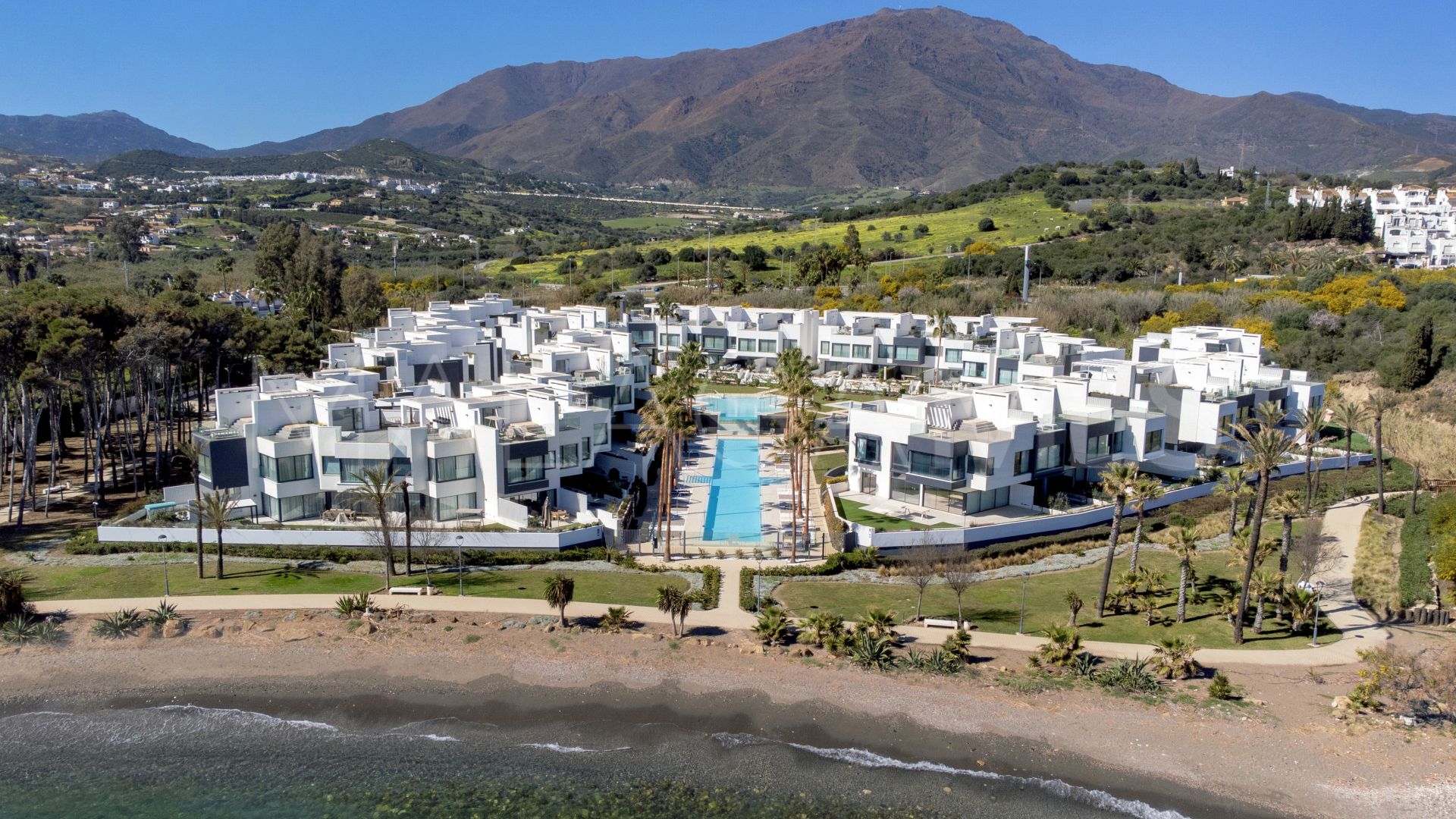 Adosado de 3 bedrooms for sale in Estepona