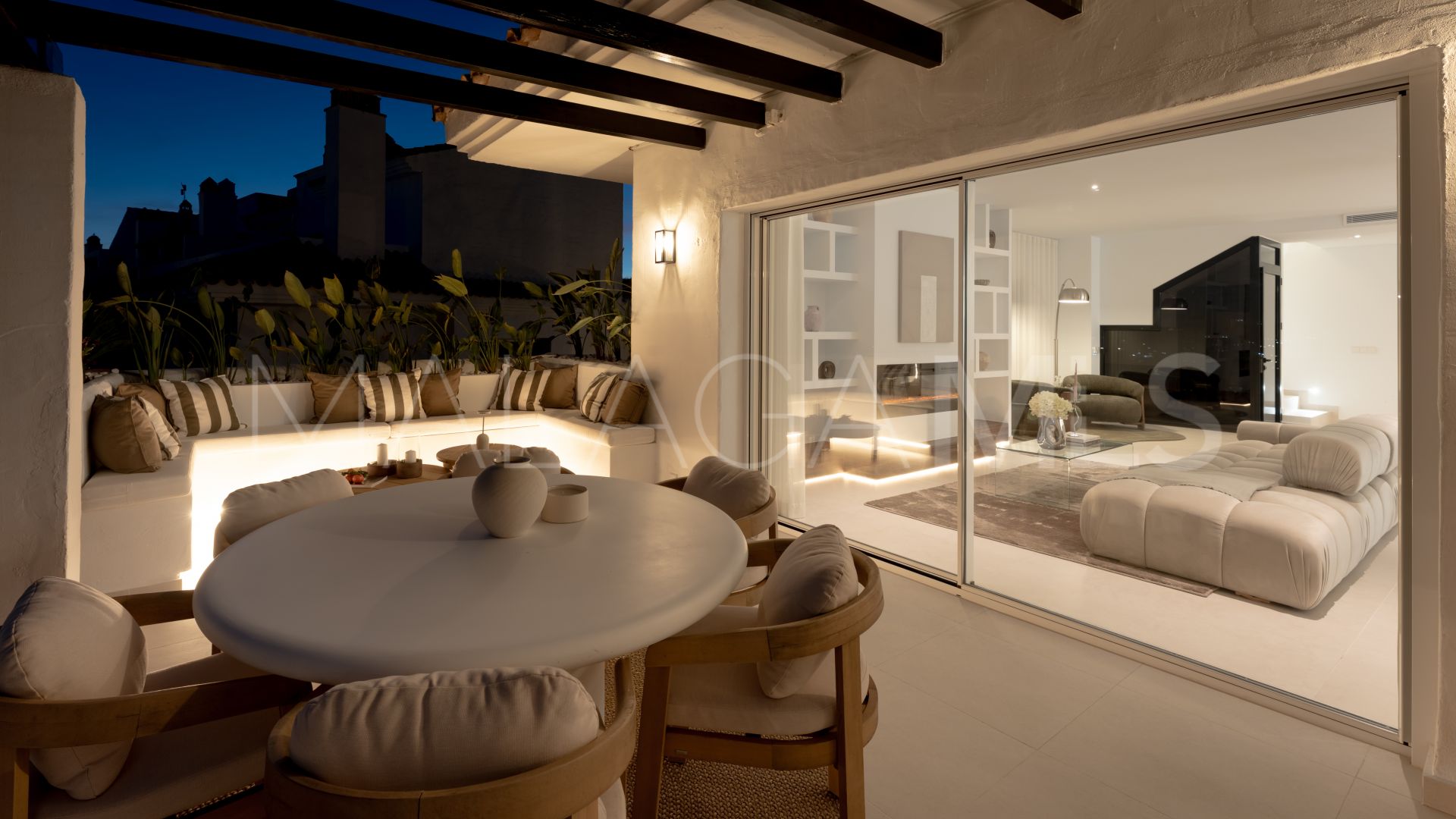 Zweistöckiges penthouse for sale in La Quinta Village