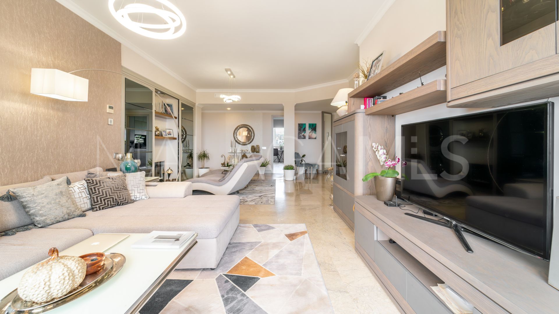 Appartement terrasse for sale in Elviria Hills