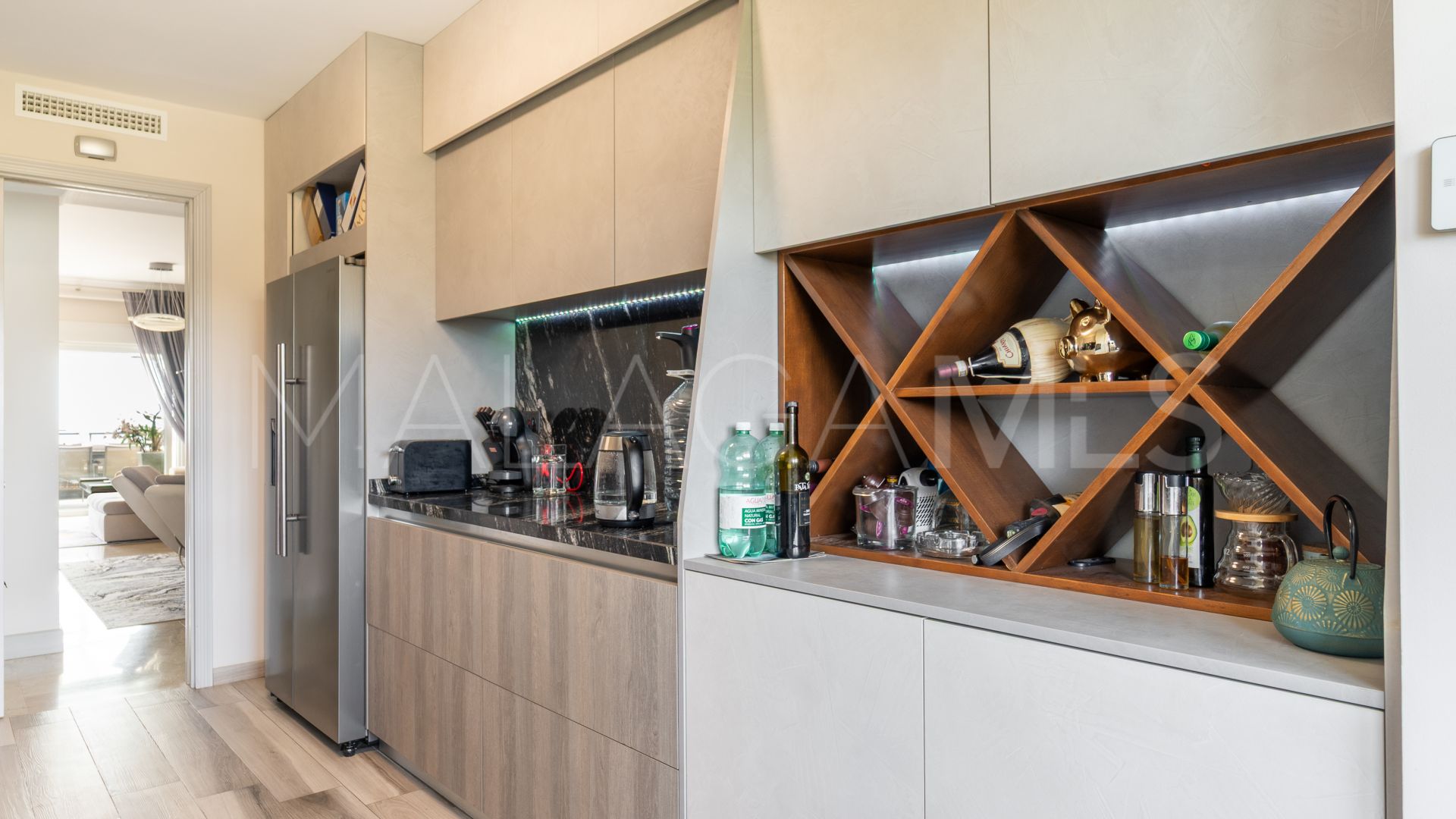 Appartement terrasse for sale in Elviria Hills