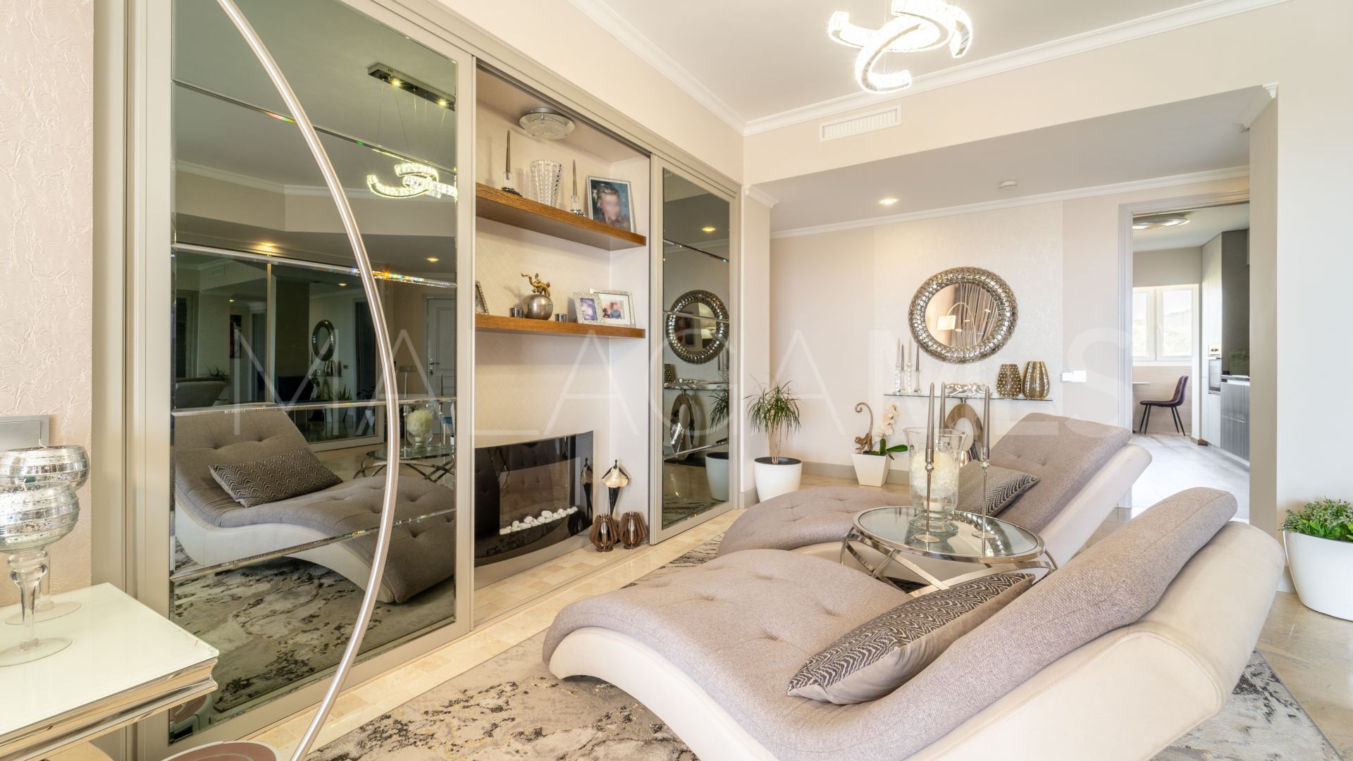 Appartement terrasse for sale in Elviria Hills