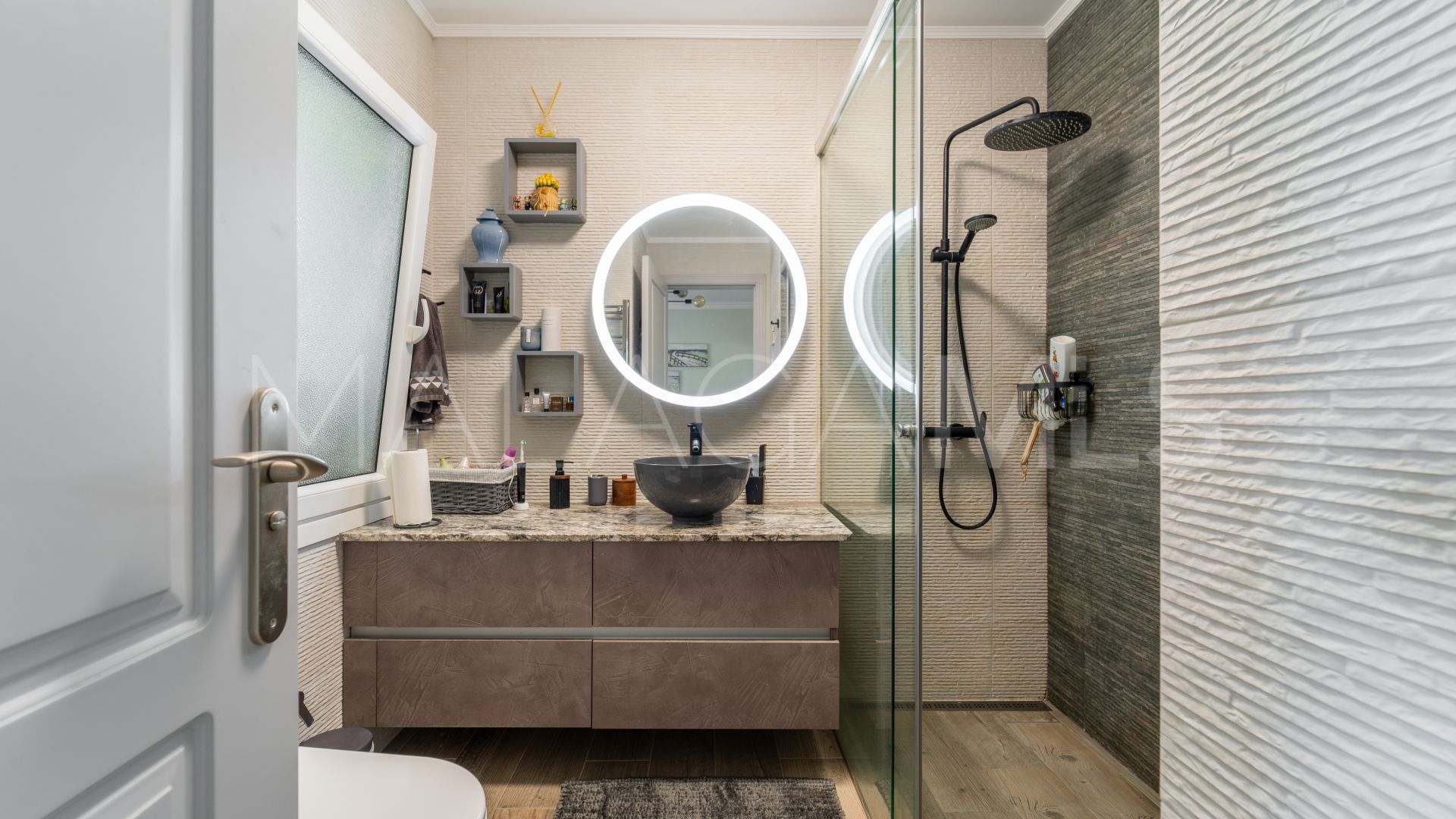 Appartement terrasse for sale in Elviria Hills