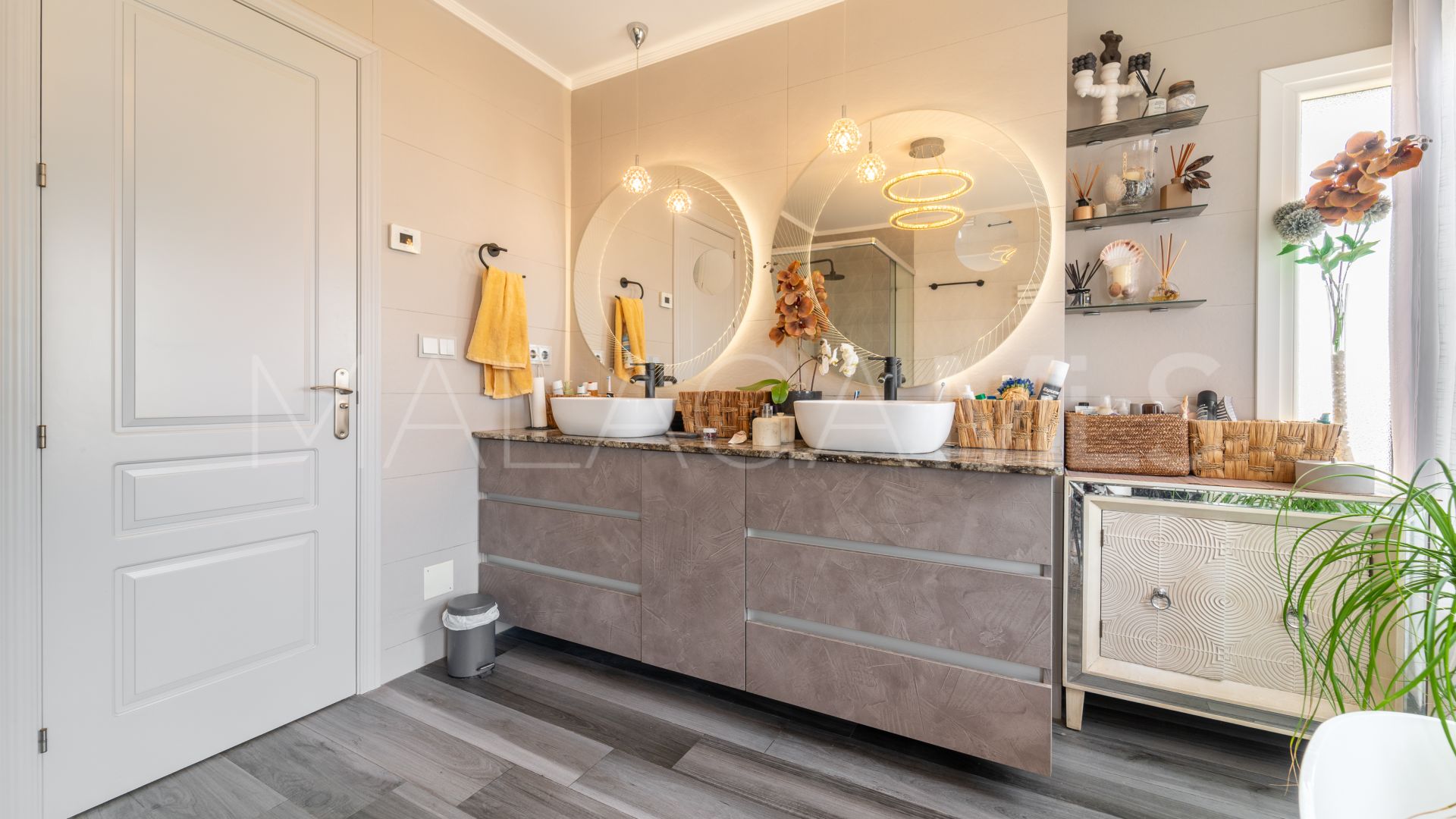 Appartement terrasse for sale in Elviria Hills