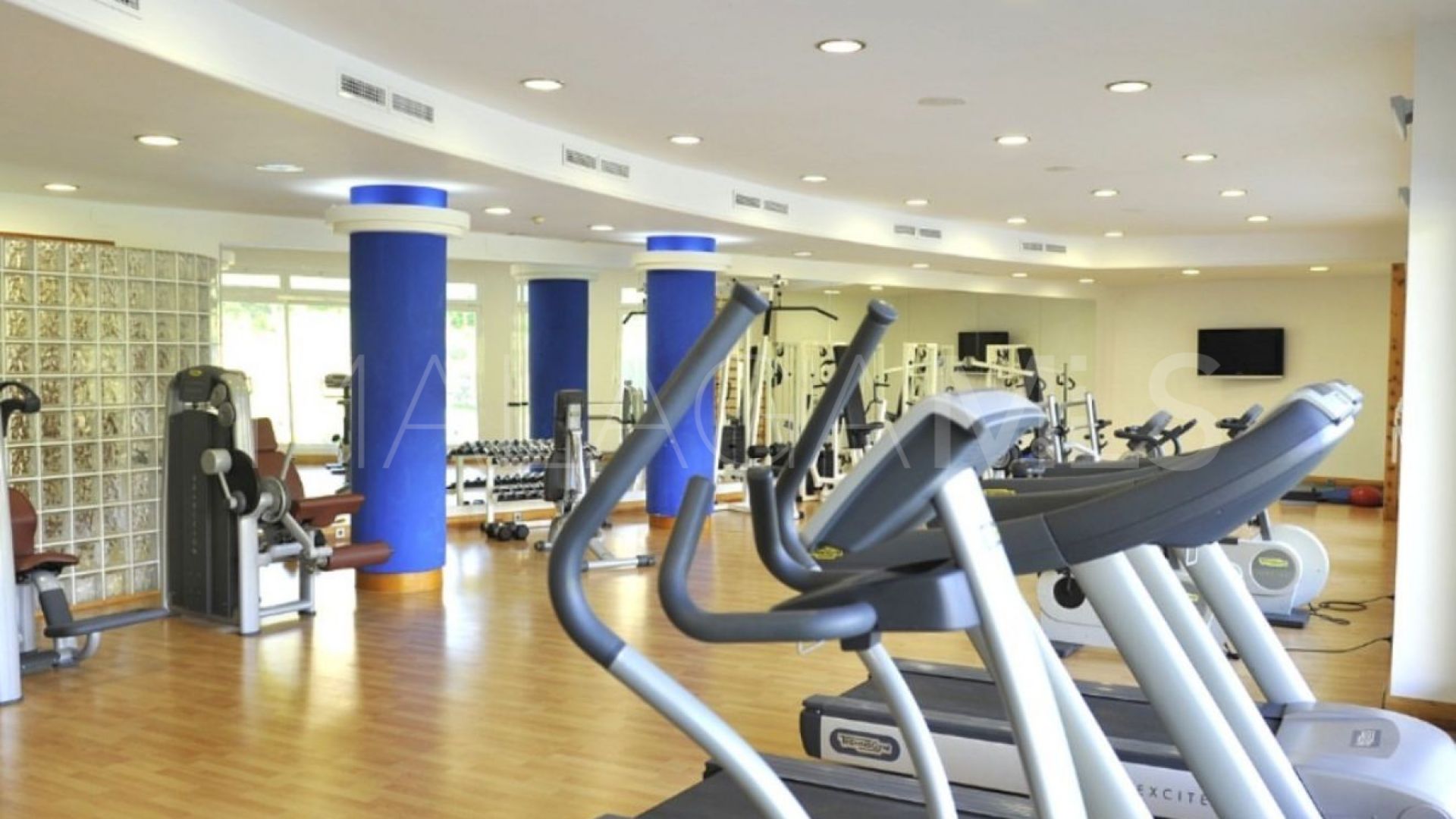 Appartement terrasse for sale in Elviria Hills