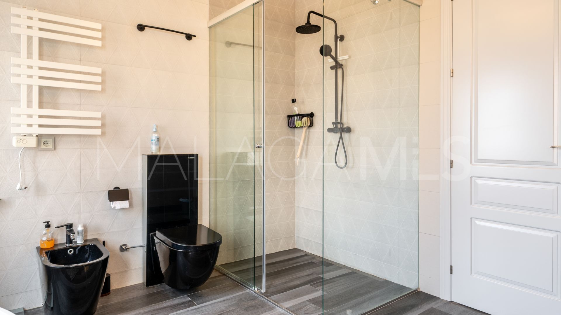 Appartement terrasse for sale in Elviria Hills