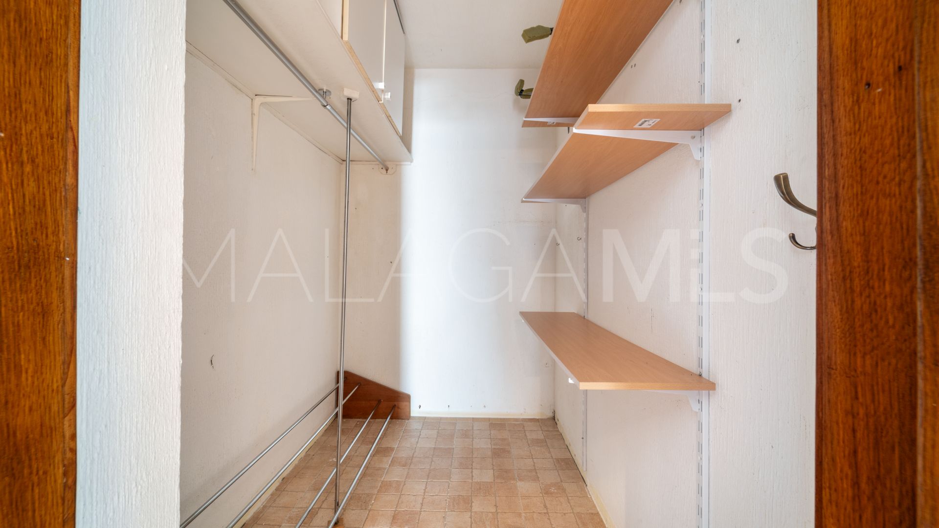 For sale villa in Nueva Andalucia