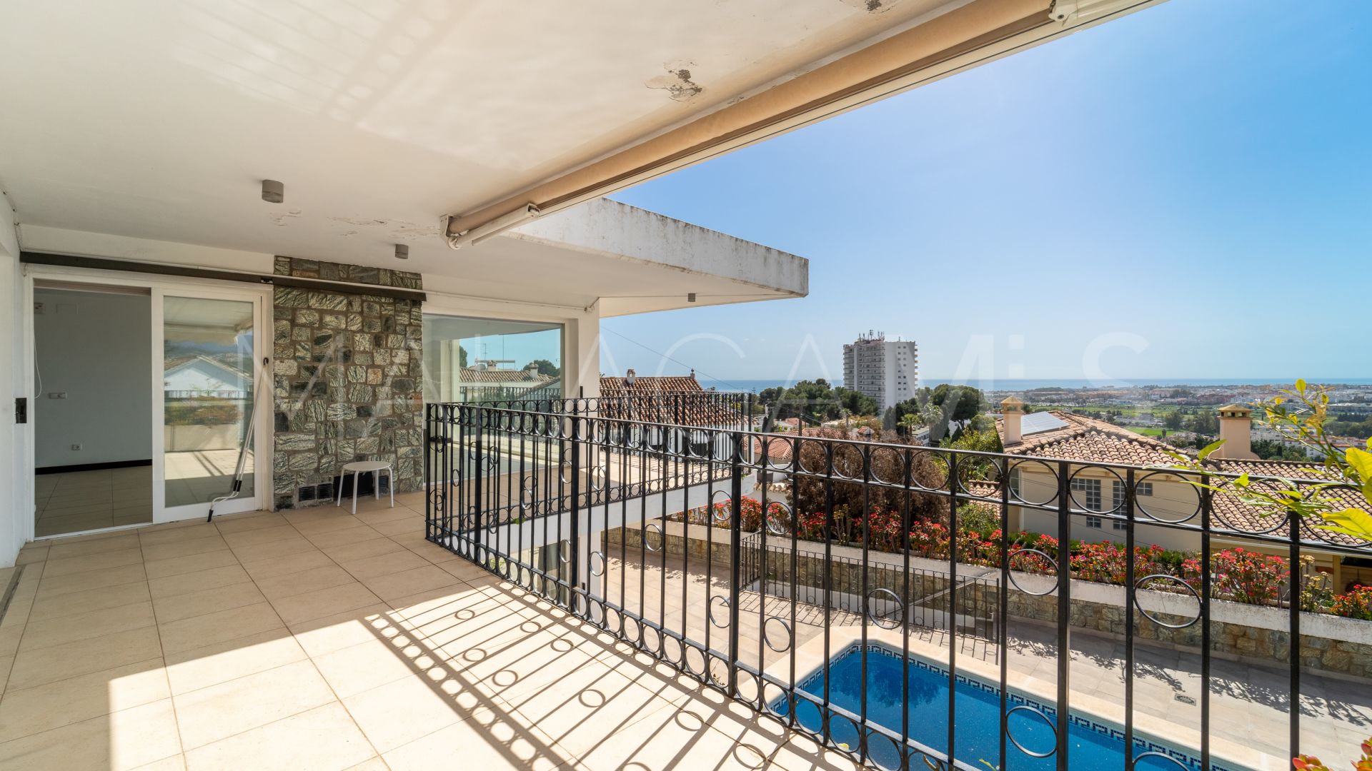 For sale villa in Nueva Andalucia