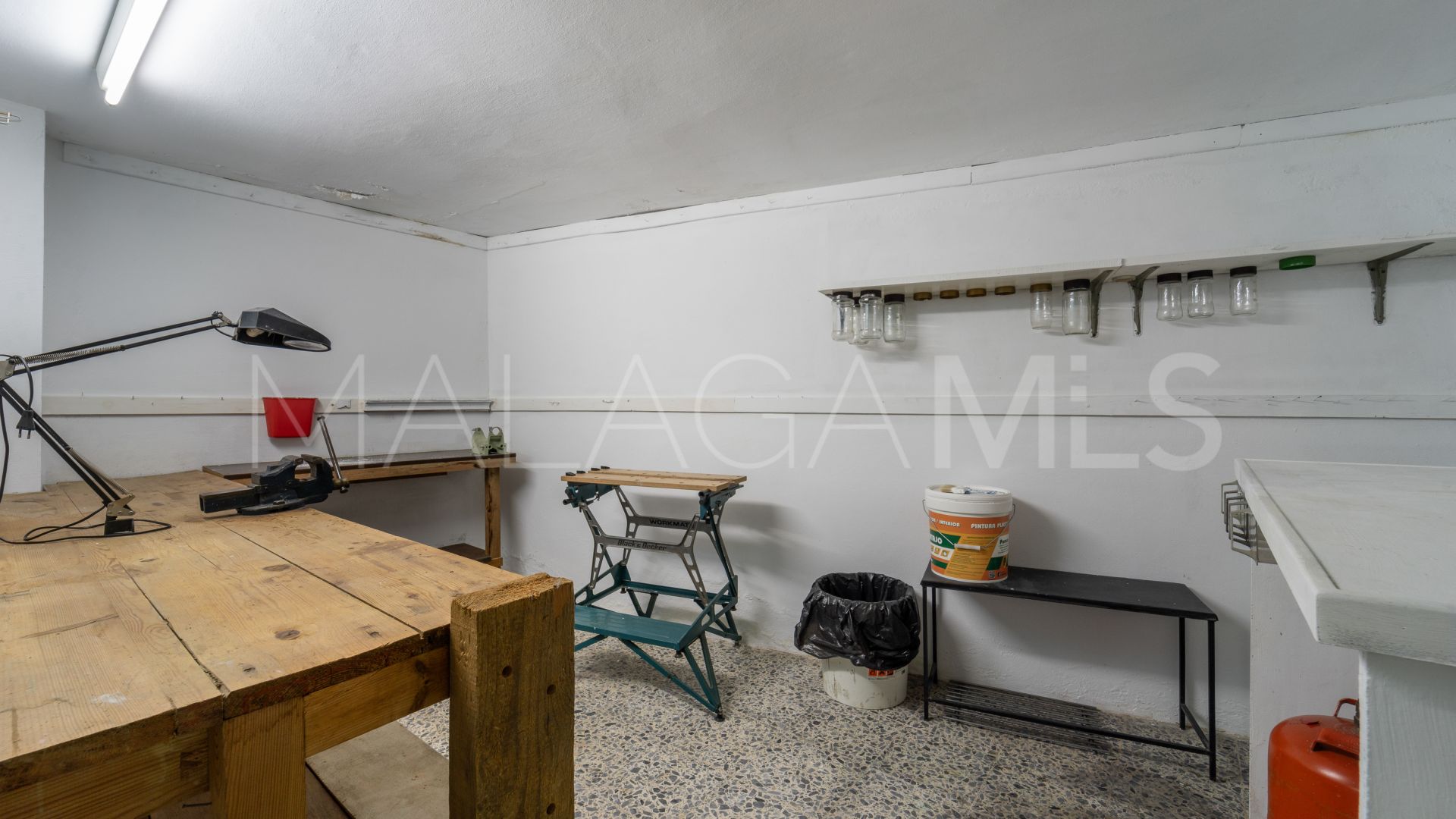 For sale villa in Nueva Andalucia