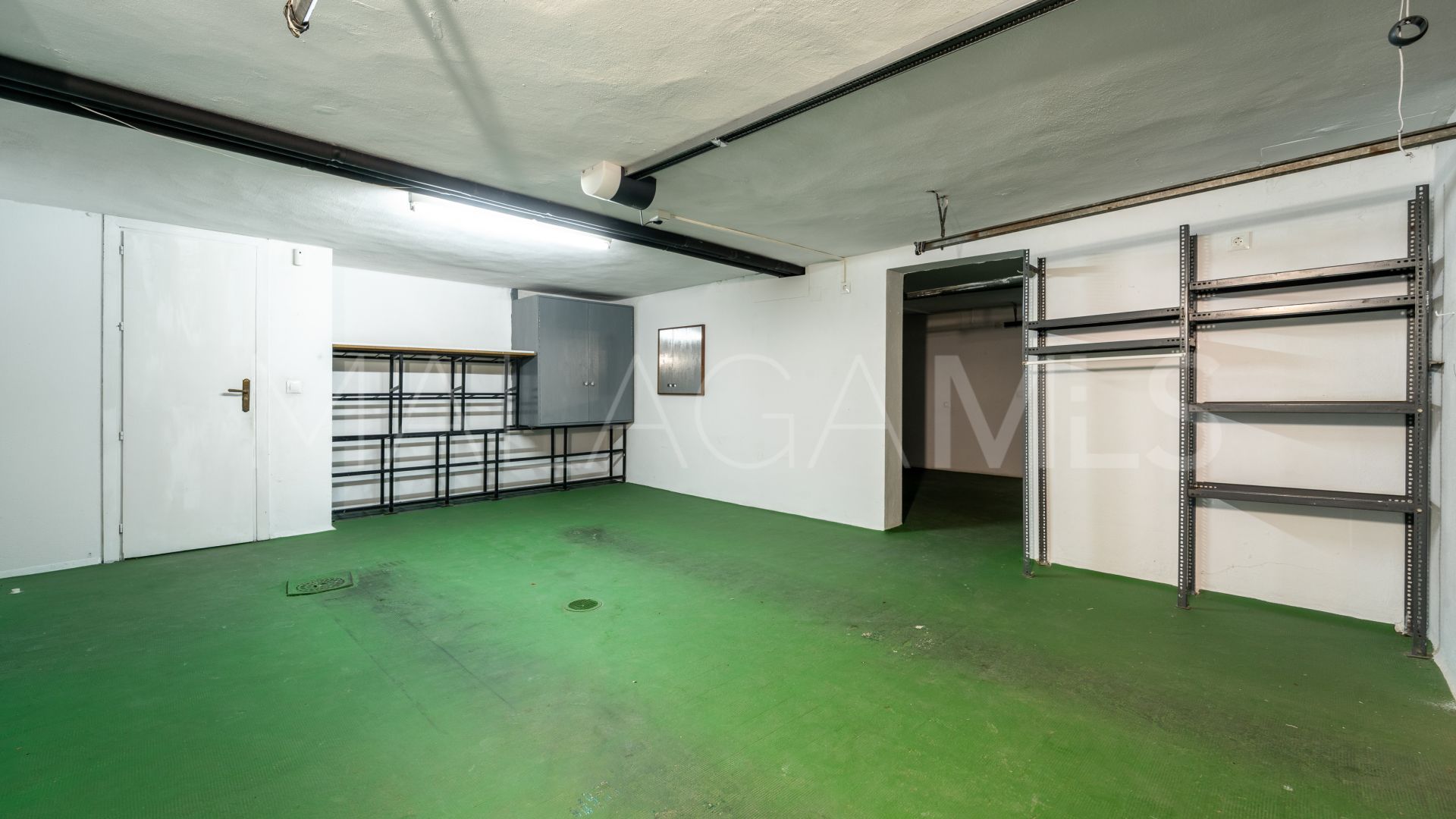 For sale villa in Nueva Andalucia