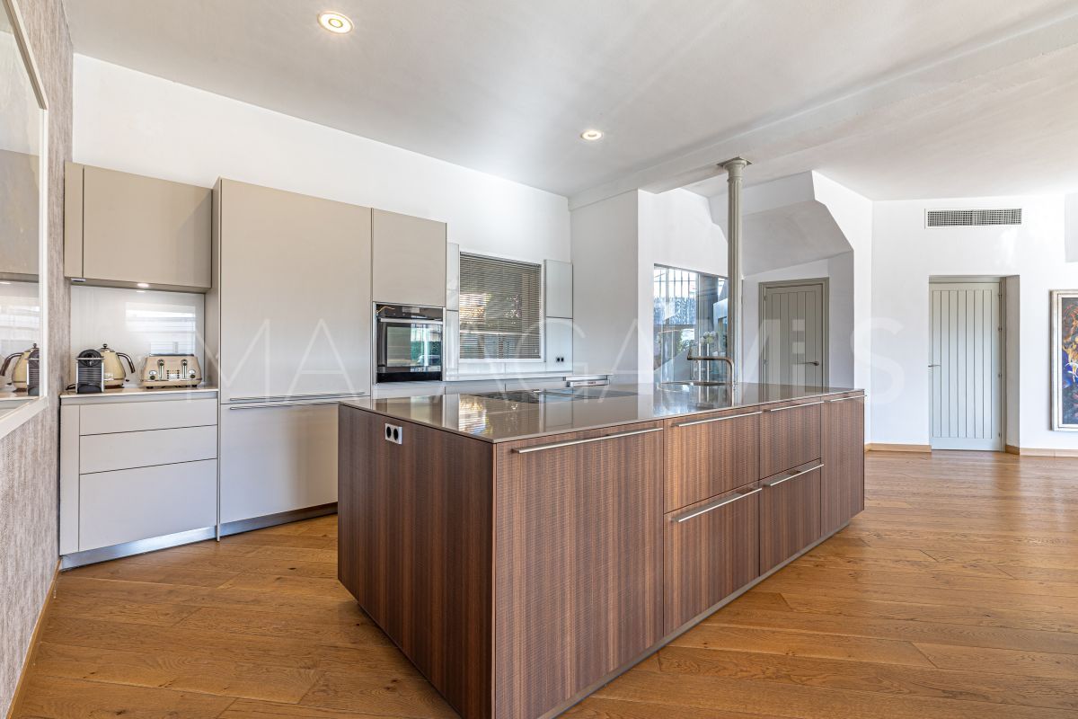 Villa for sale in Las Chapas