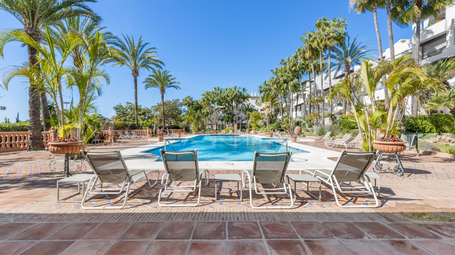 4 bedrooms Marina Puente Romano duplex penthouse for sale