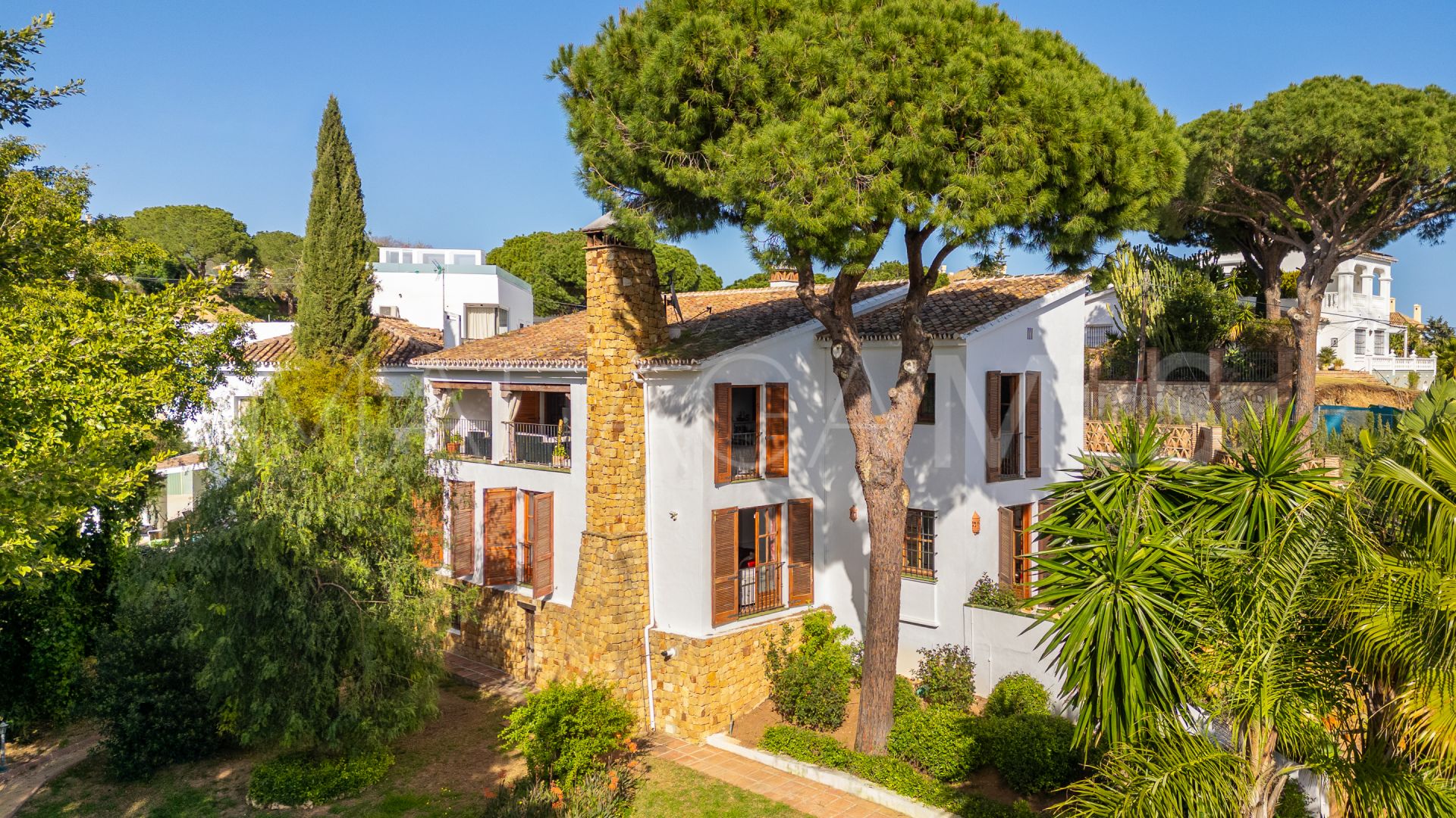 Villa for sale in Cerrado de Elviria