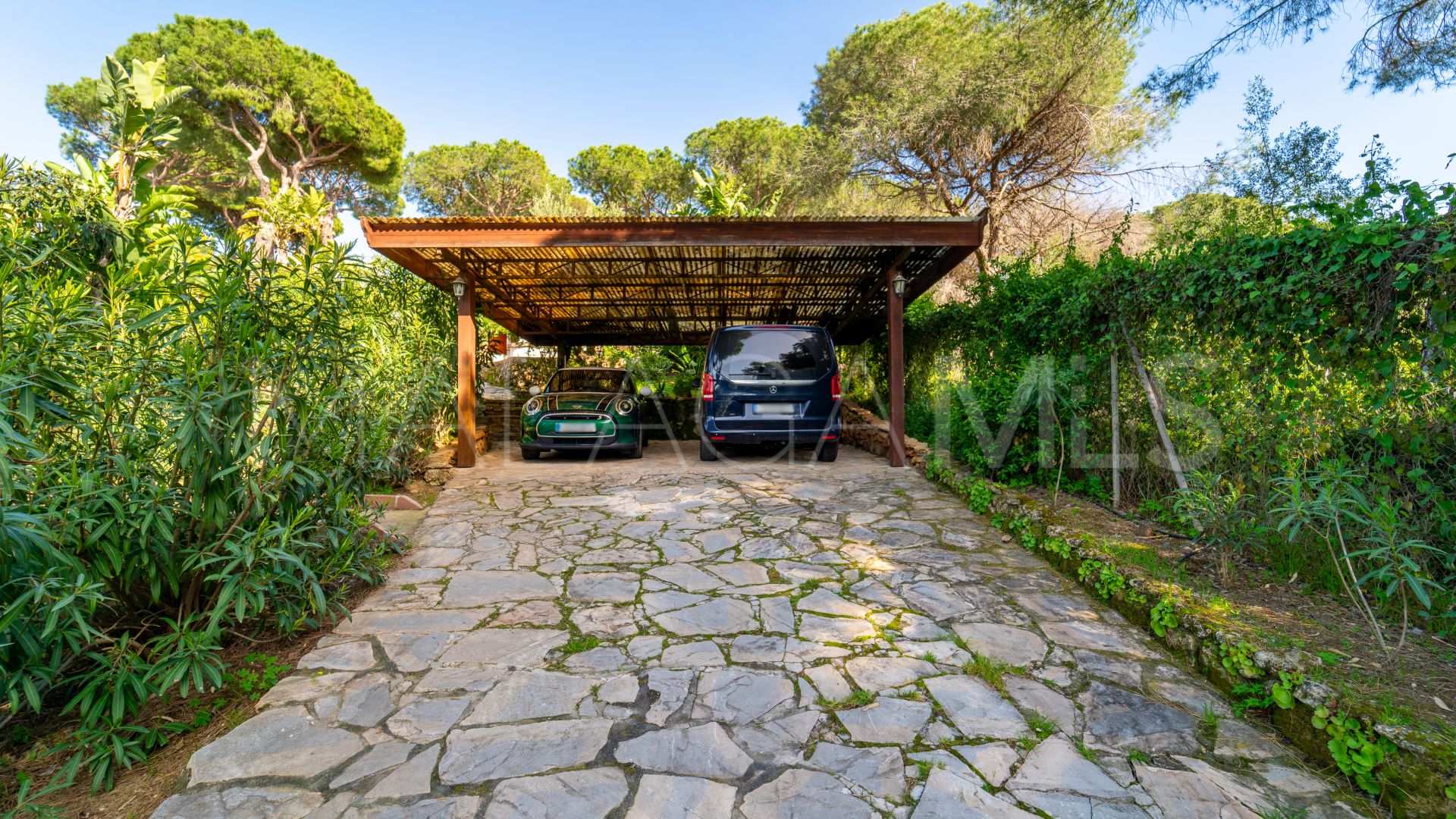 Villa for sale in Cerrado de Elviria