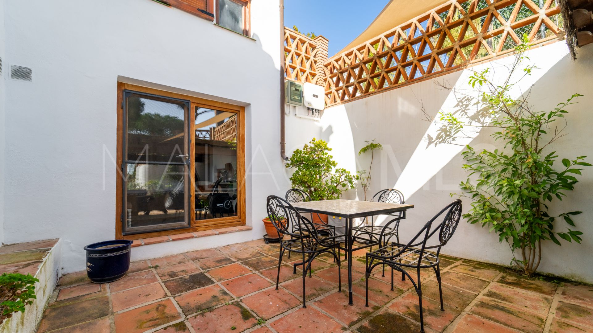 Villa for sale in Cerrado de Elviria