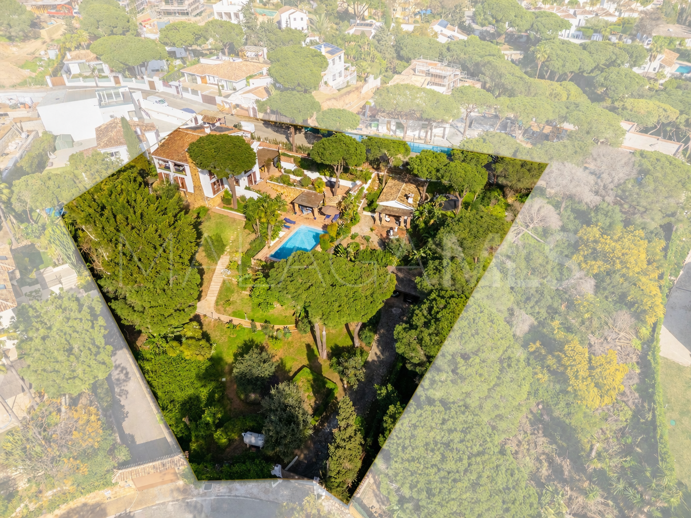 Villa for sale in Cerrado de Elviria