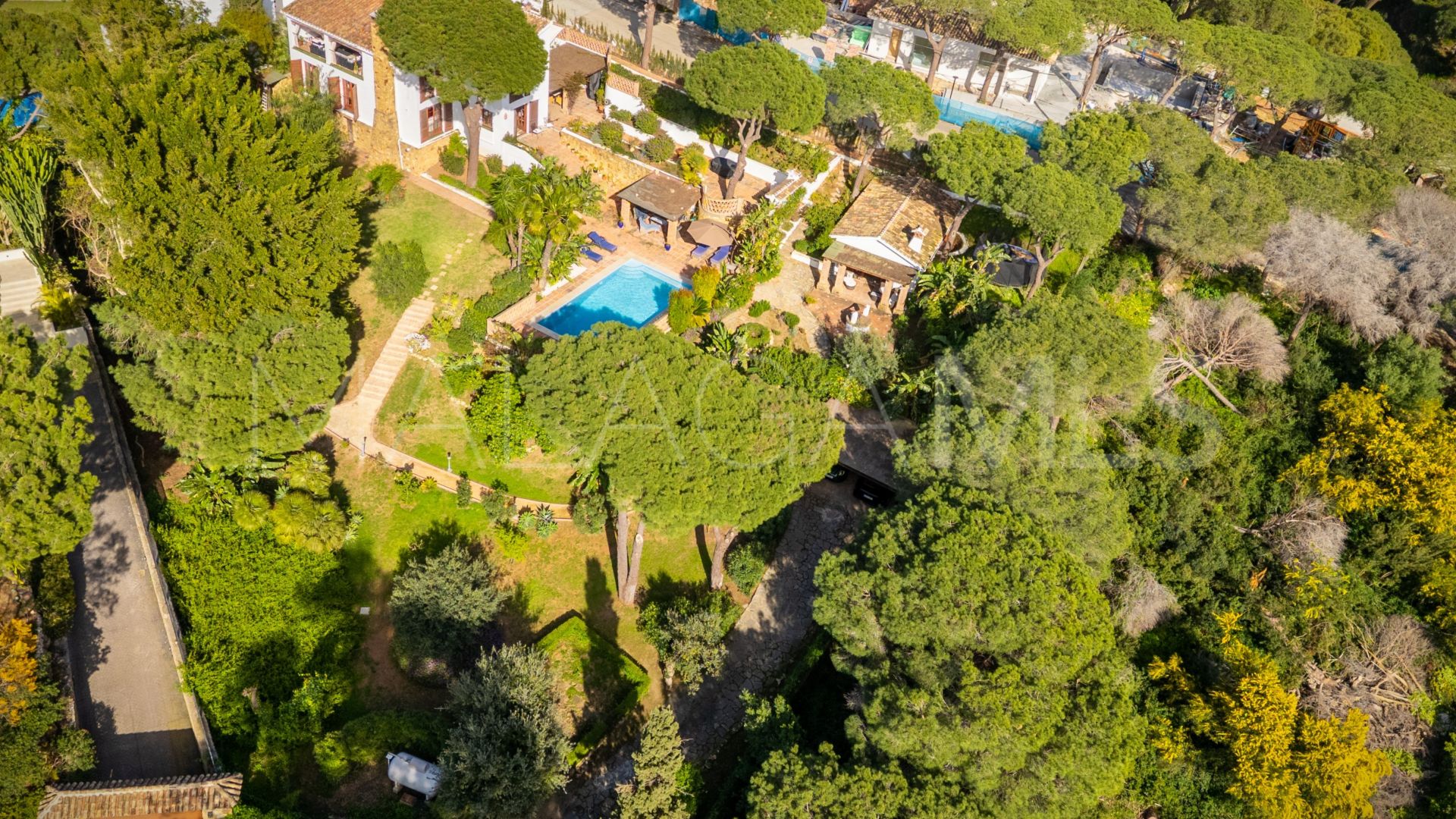 Villa for sale in Cerrado de Elviria