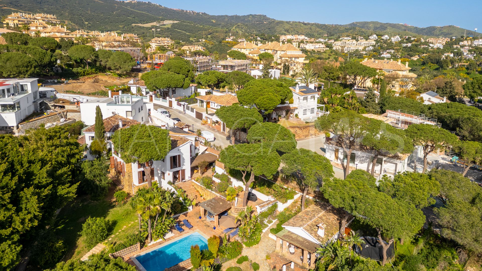 Villa for sale in Cerrado de Elviria