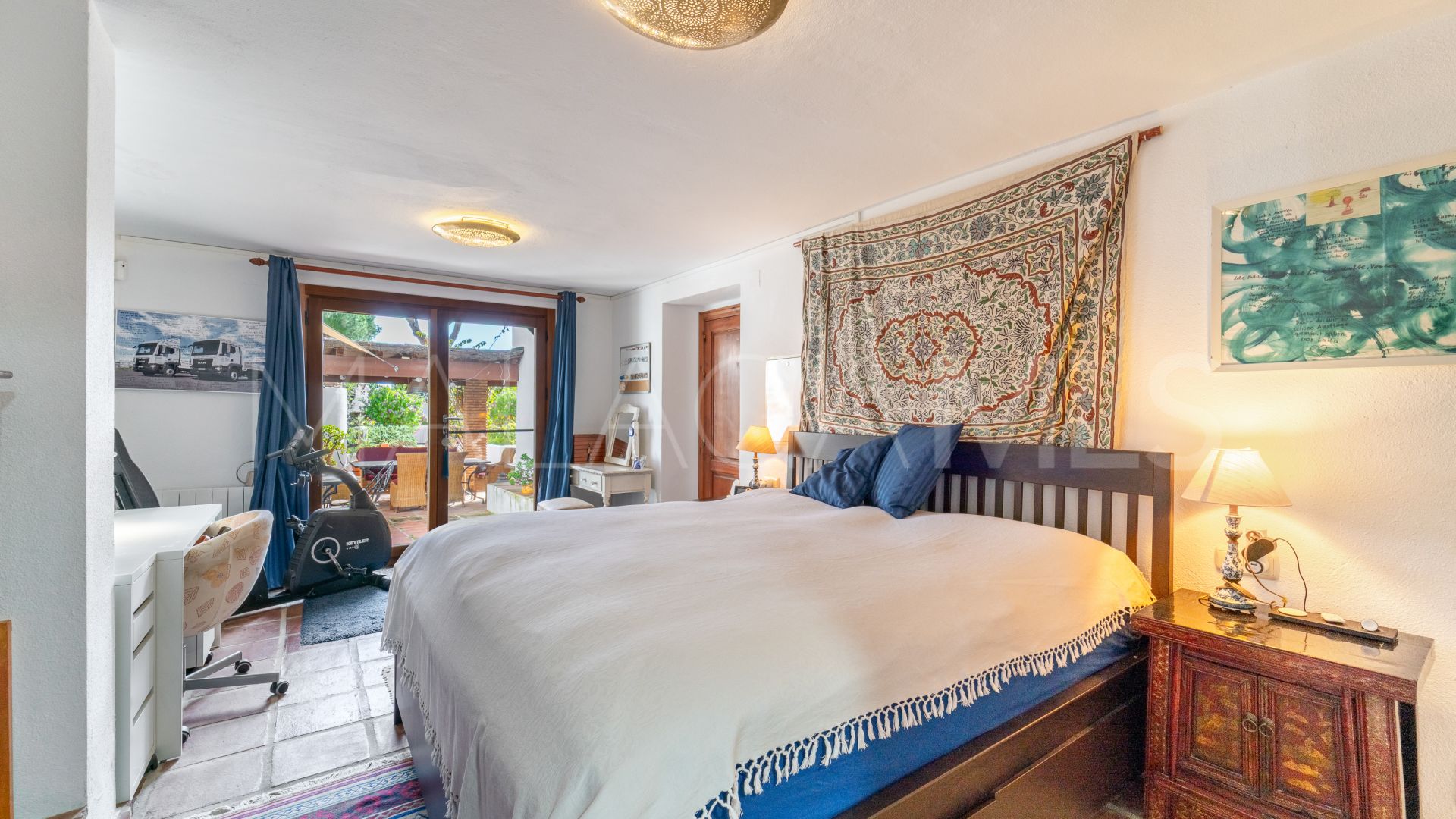 Villa for sale in Cerrado de Elviria