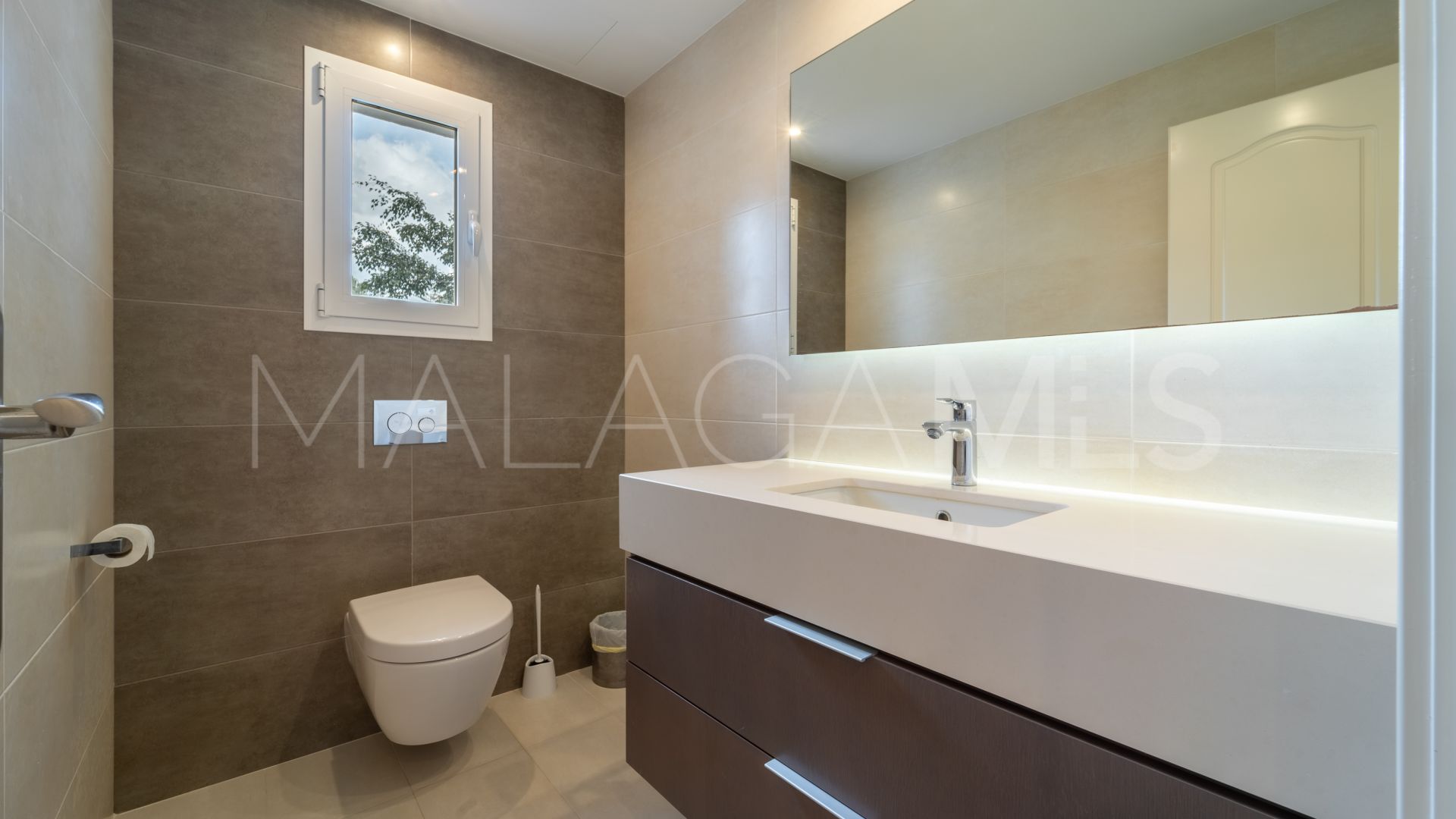 Zweistöckiges penthouse for sale in Marina Puente Romano