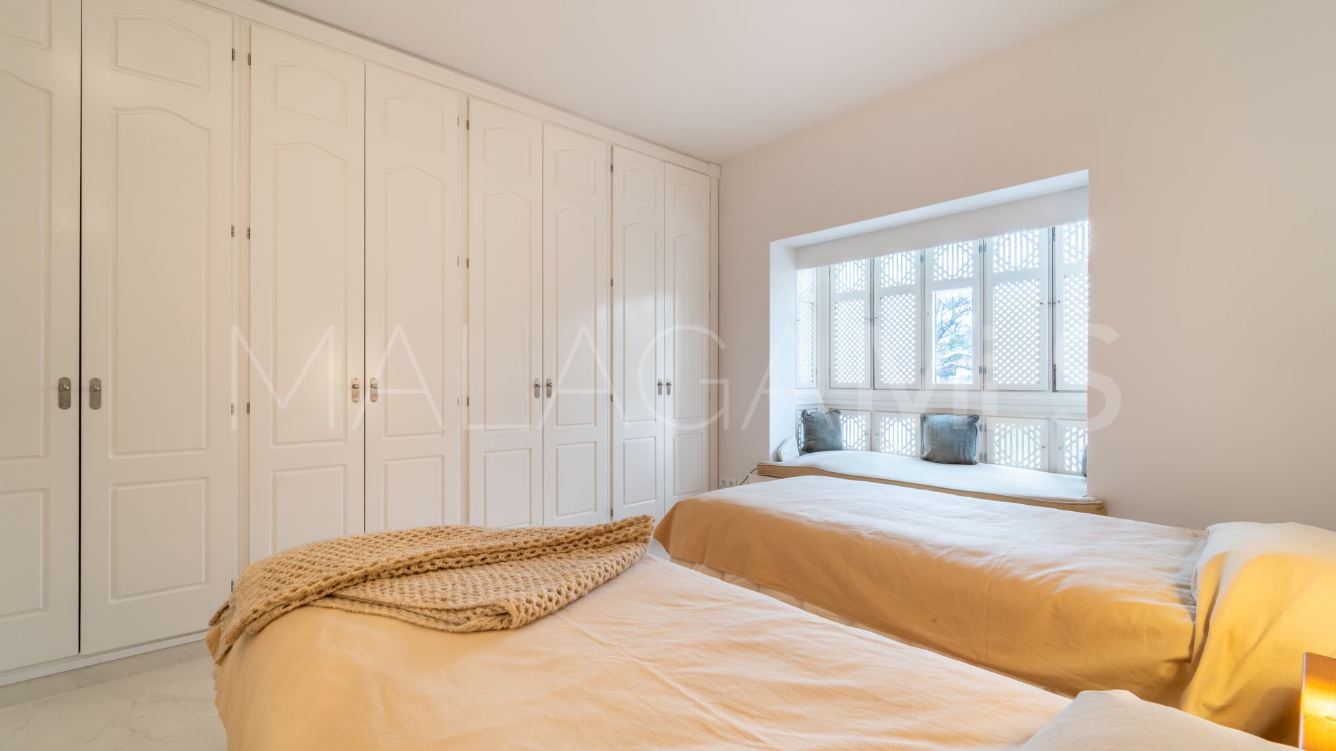 Zweistöckiges penthouse for sale in Marina Puente Romano