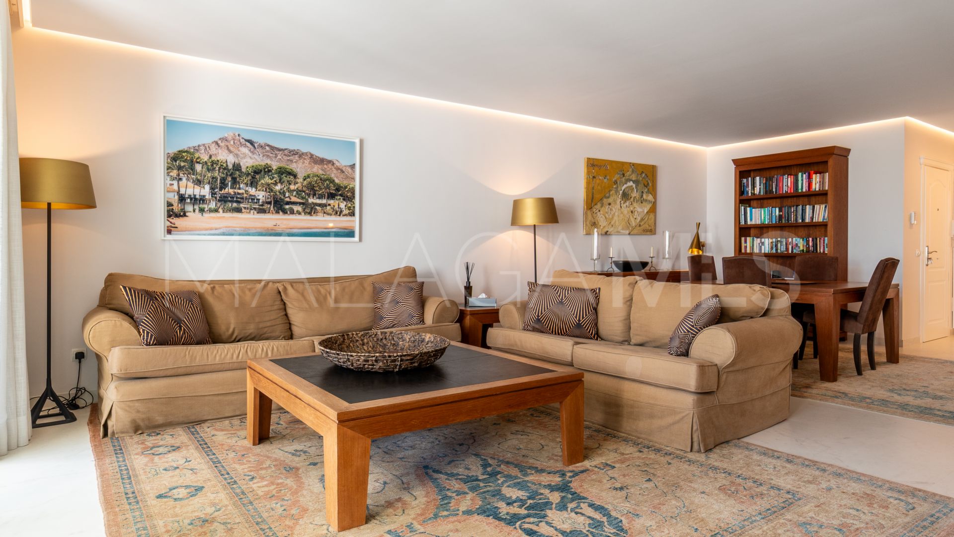 Zweistöckiges penthouse for sale in Marina Puente Romano