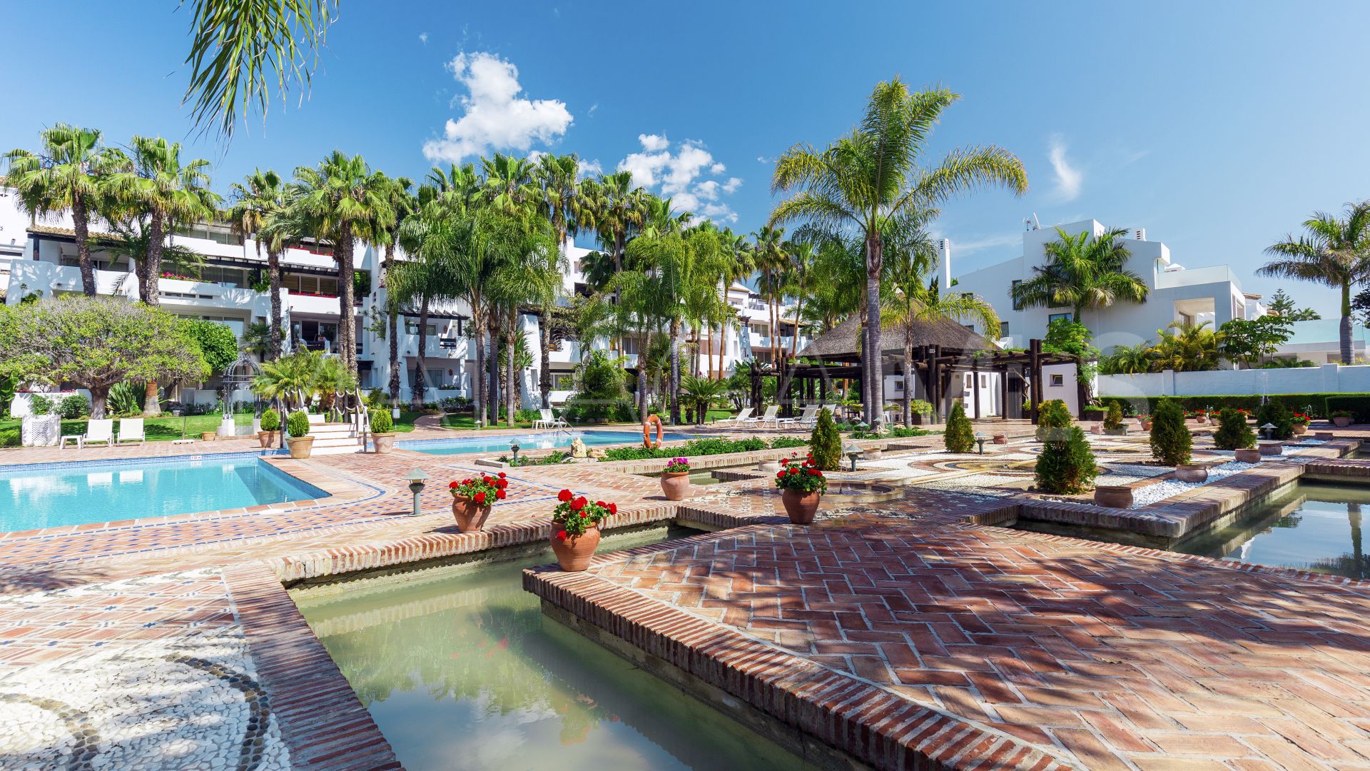 Zweistöckiges penthouse for sale in Marina Puente Romano