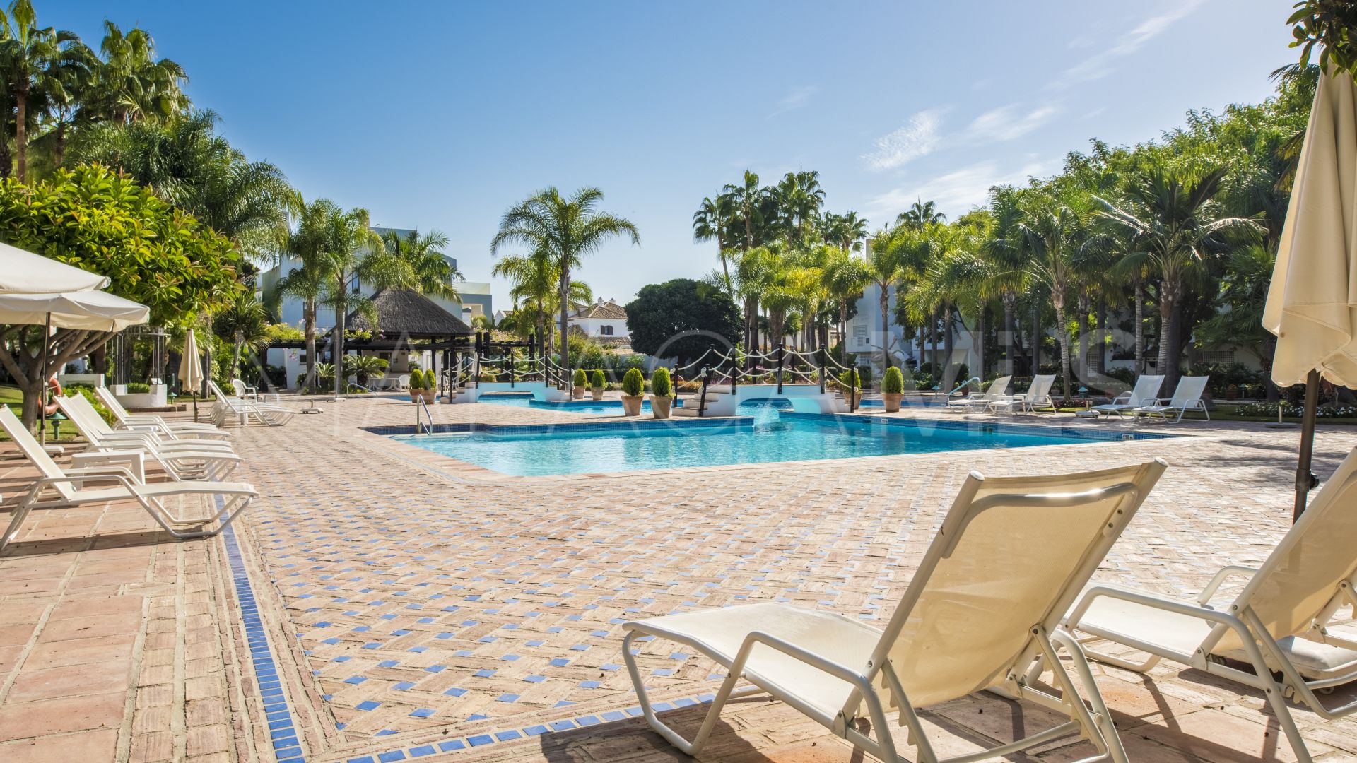 Zweistöckiges penthouse for sale in Marina Puente Romano