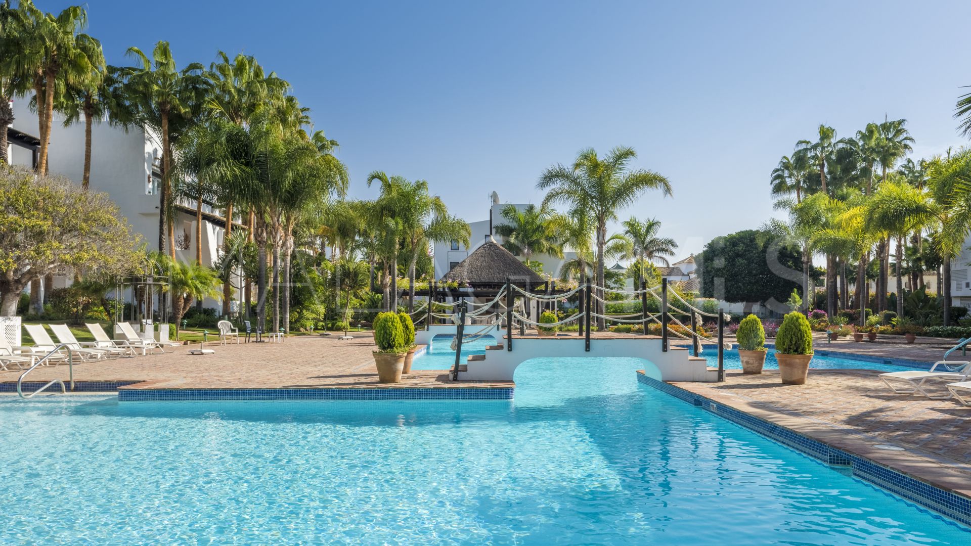 Zweistöckiges penthouse for sale in Marina Puente Romano