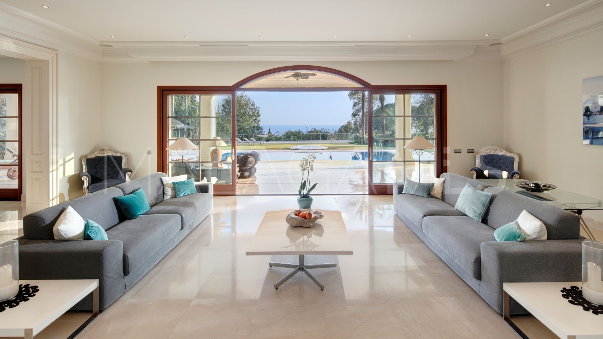 Villa for sale in Los Picos de Nagüeles