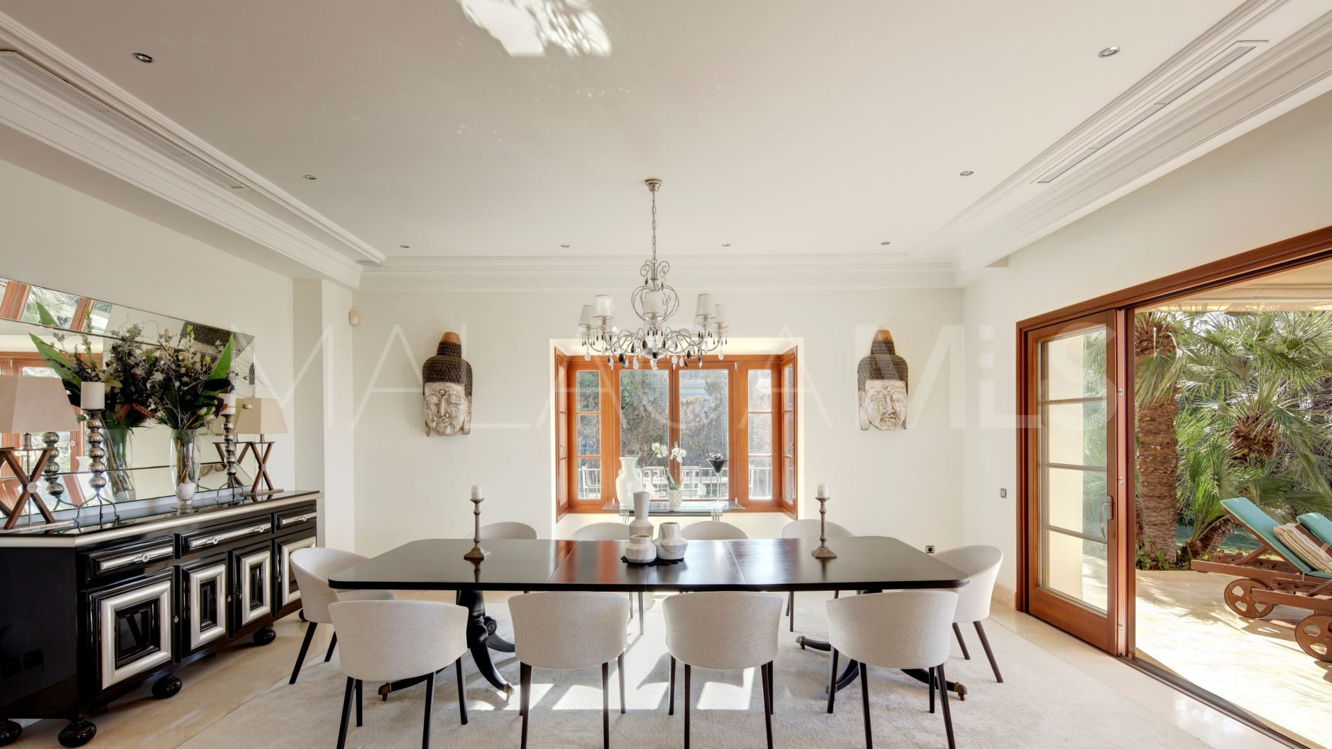 Villa for sale in Los Picos de Nagüeles