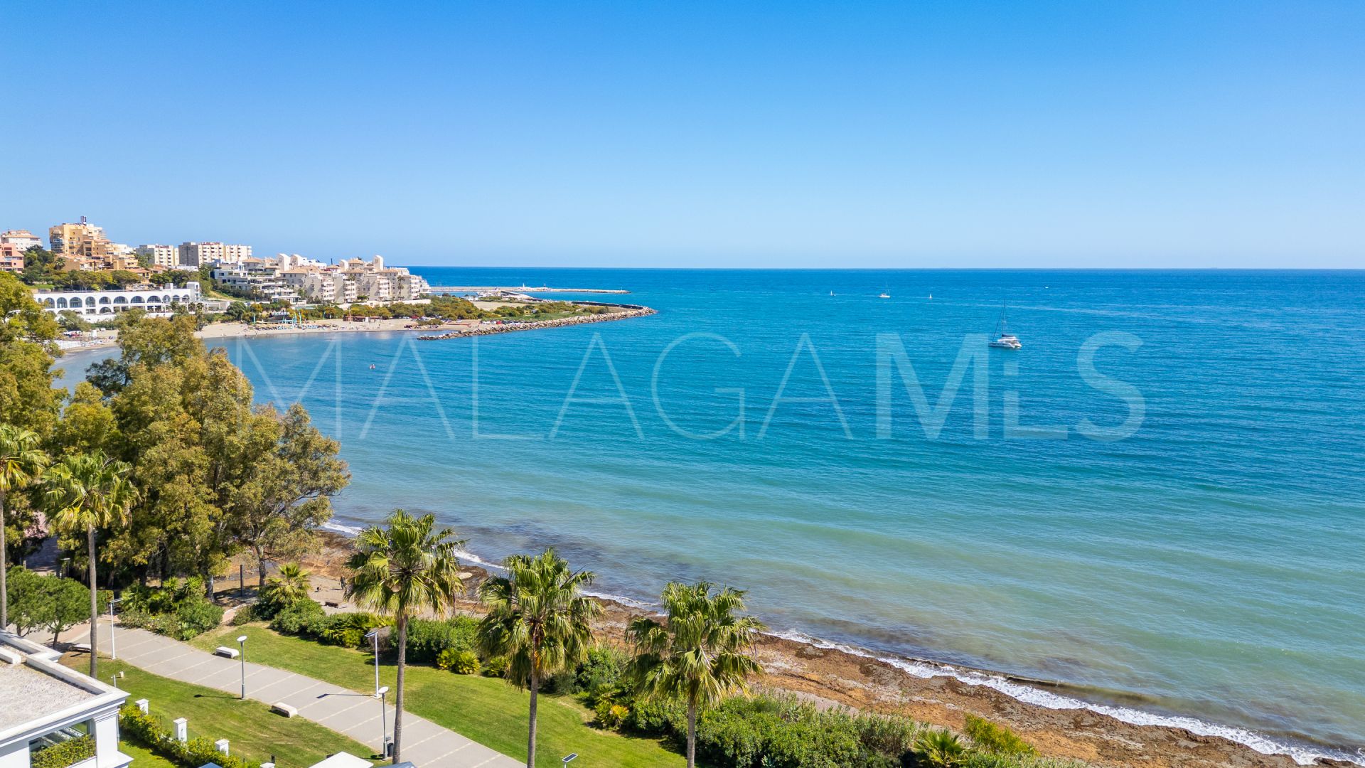For sale ground floor apartment with 2 bedrooms in Doncella Beach