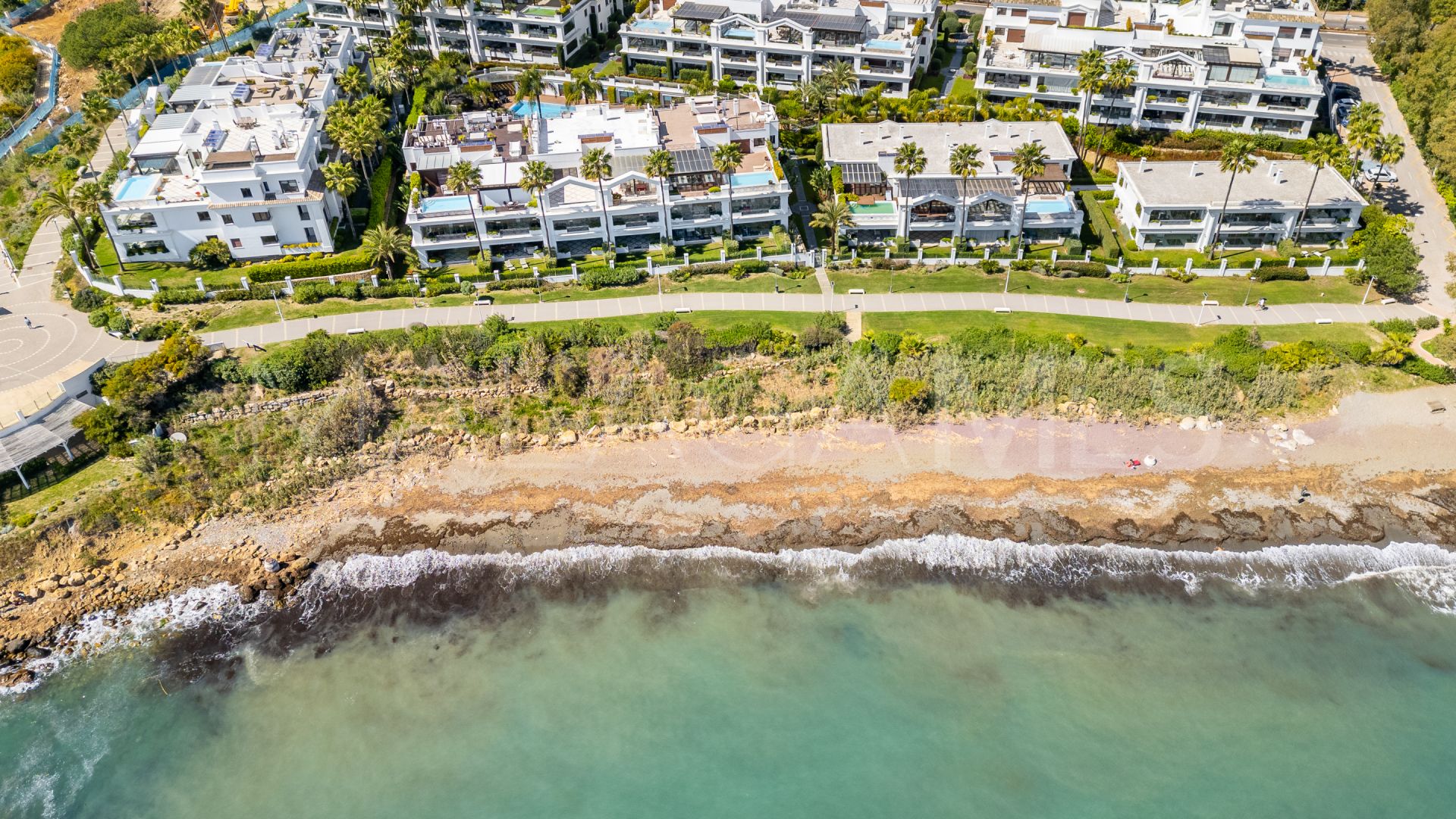 For sale ground floor apartment with 2 bedrooms in Doncella Beach