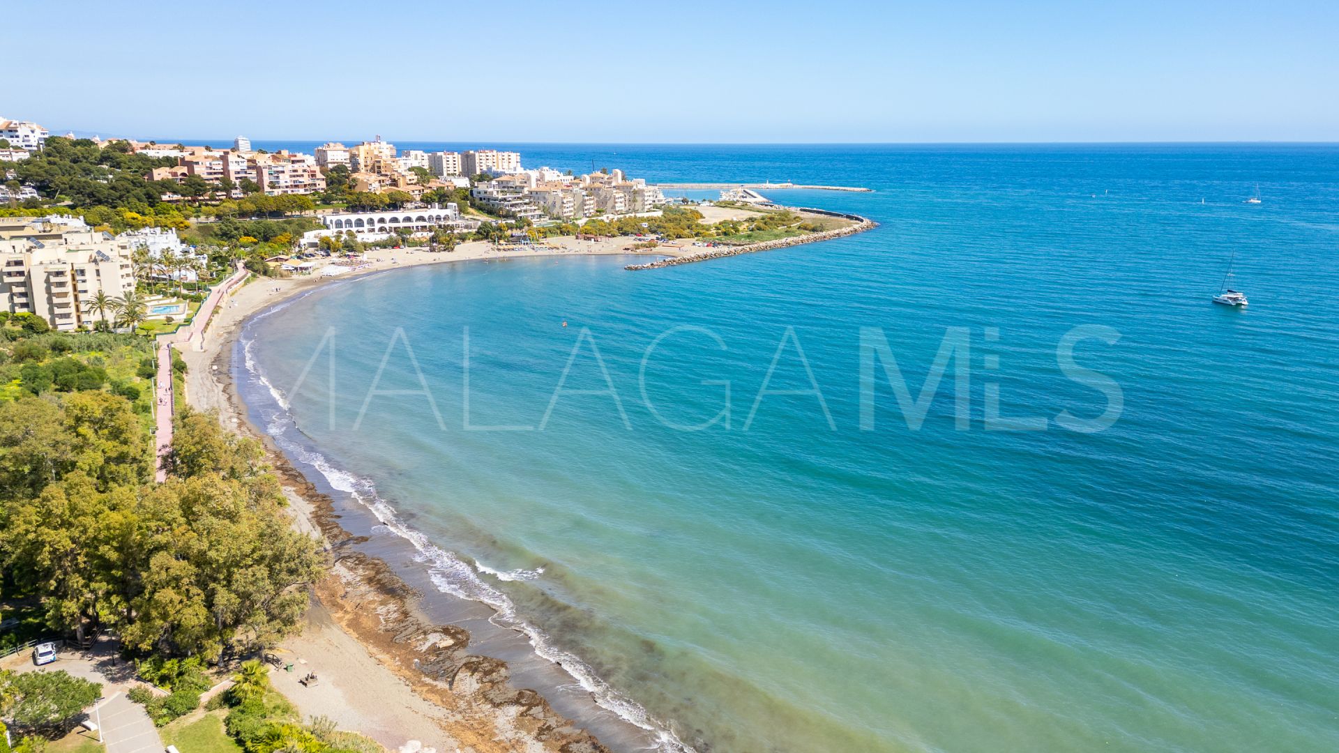 For sale ground floor apartment with 2 bedrooms in Doncella Beach