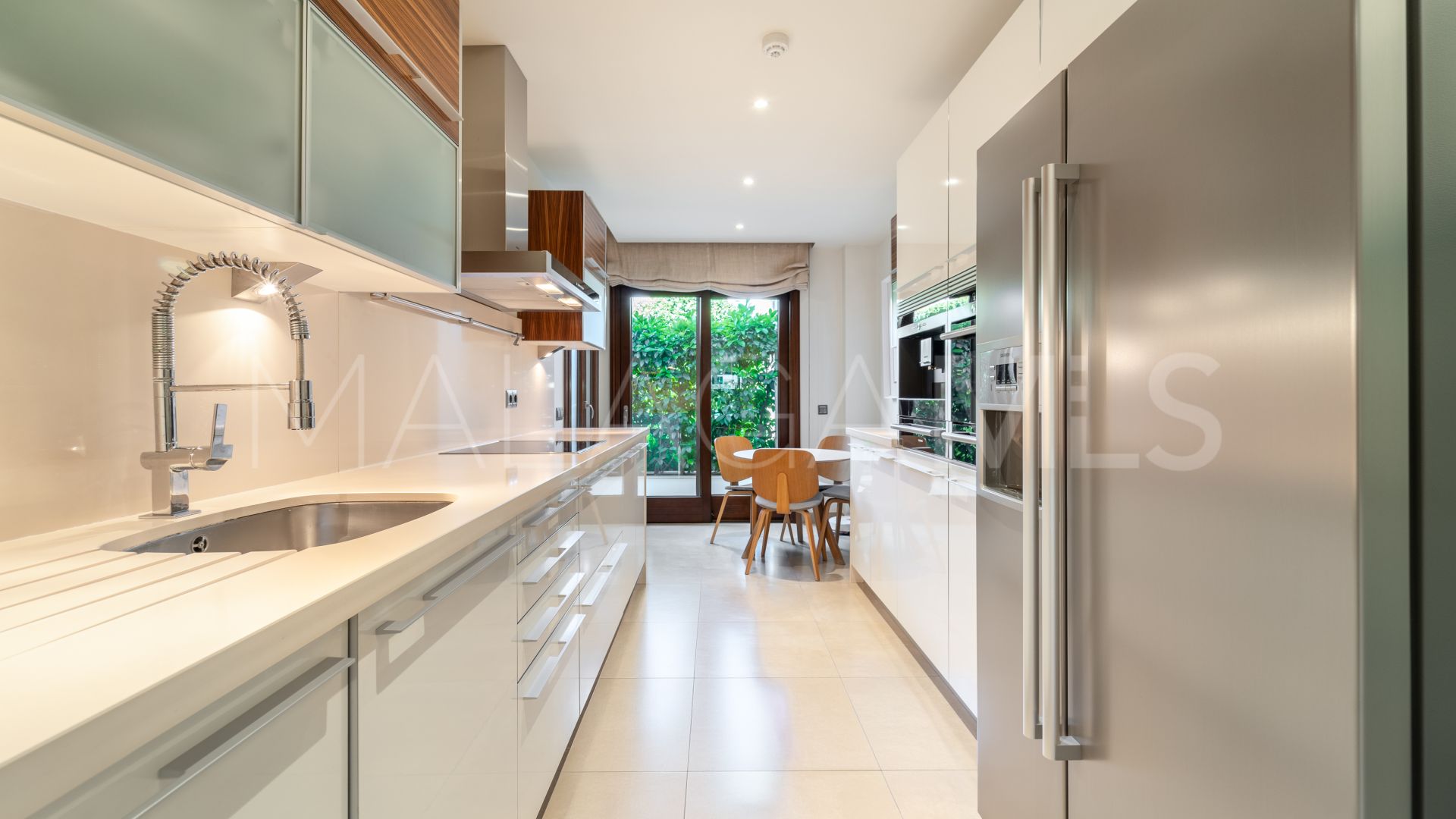 For sale ground floor apartment with 2 bedrooms in Doncella Beach