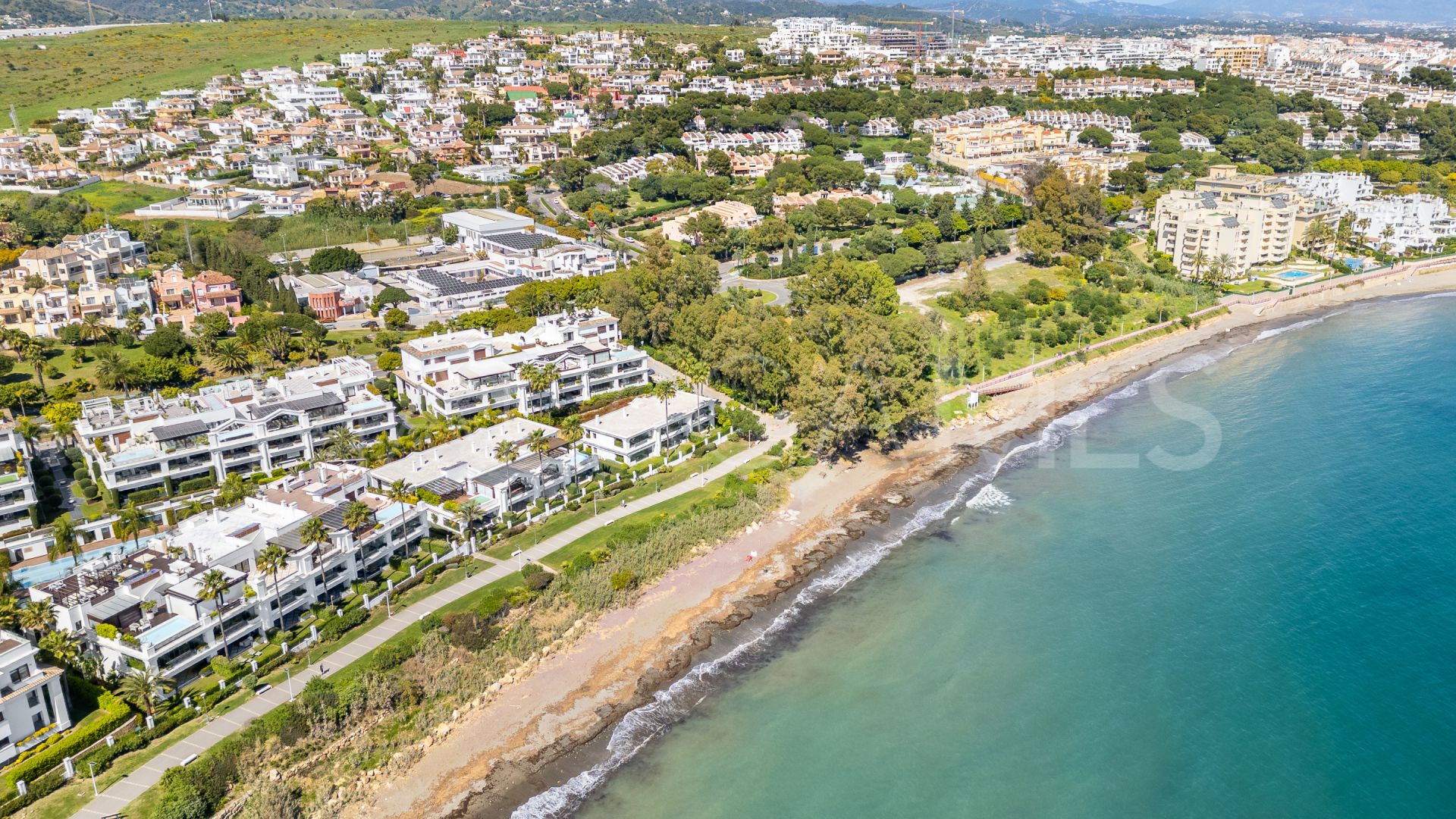 For sale ground floor apartment with 2 bedrooms in Doncella Beach